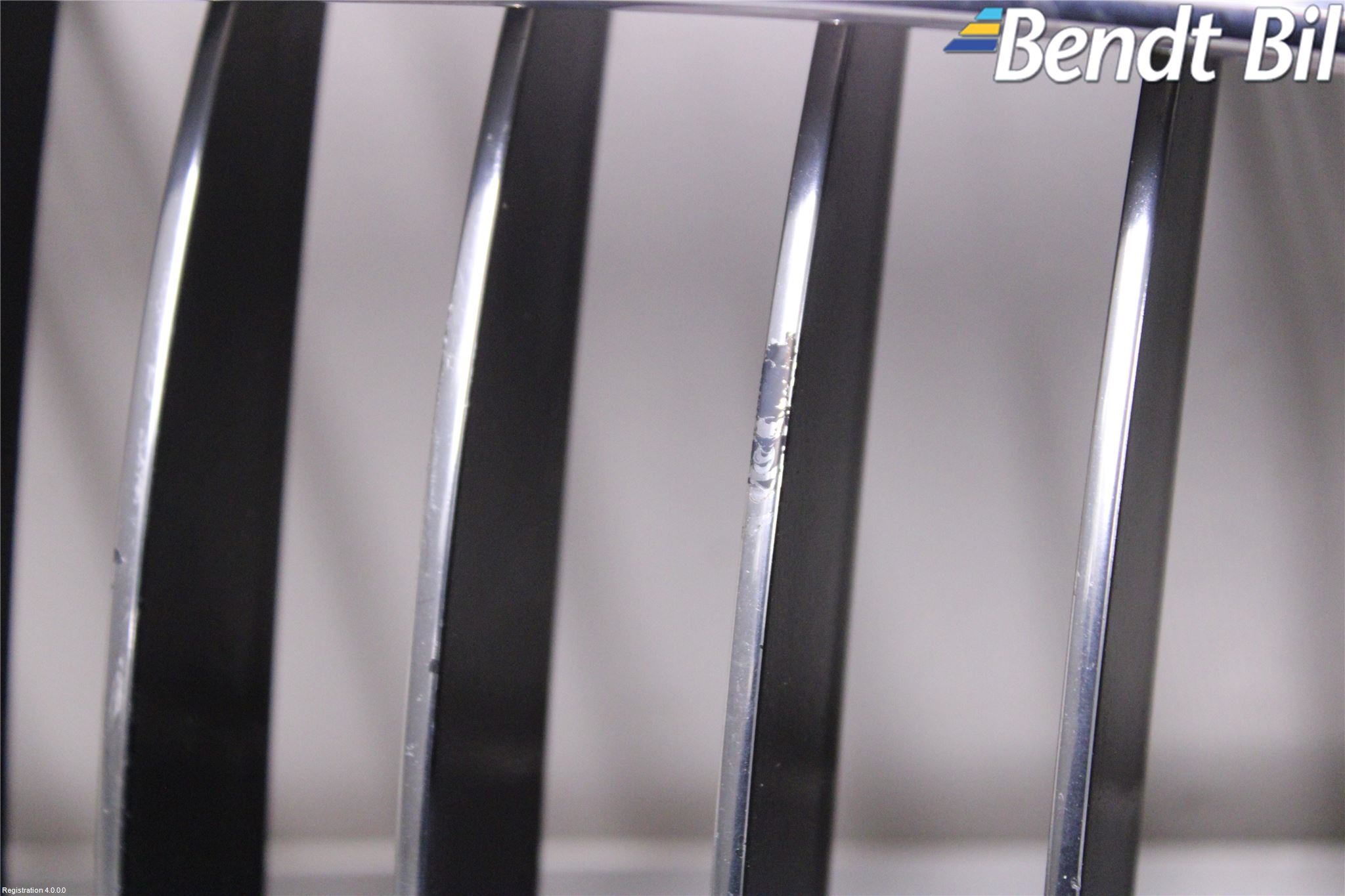 BMW 5 E60/61 Sed/Tou 02-10 Grilldel Vänster