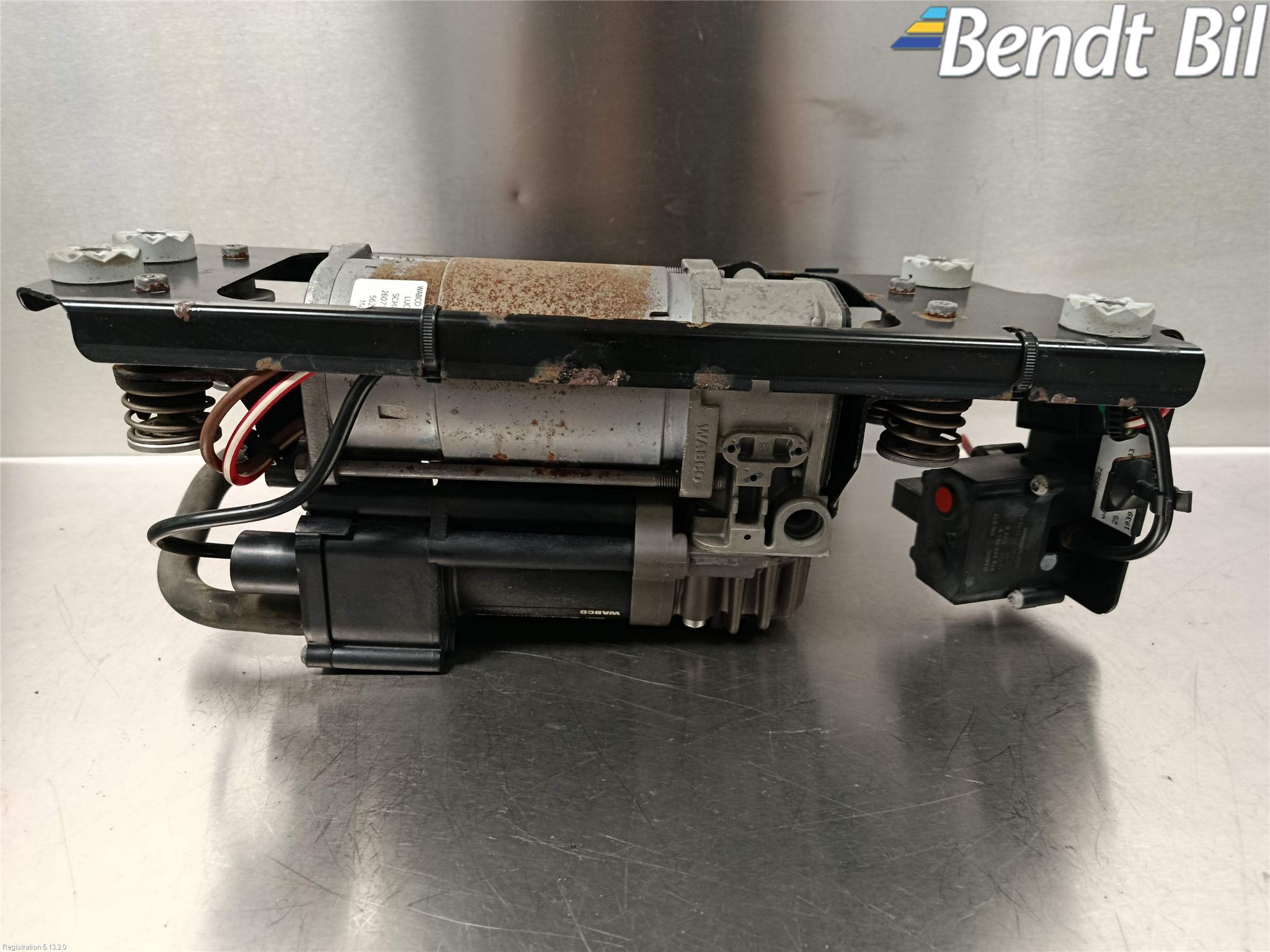 BMW 5 F10/F11/F18 09-17 Kompressor Stöt-Fjädring
