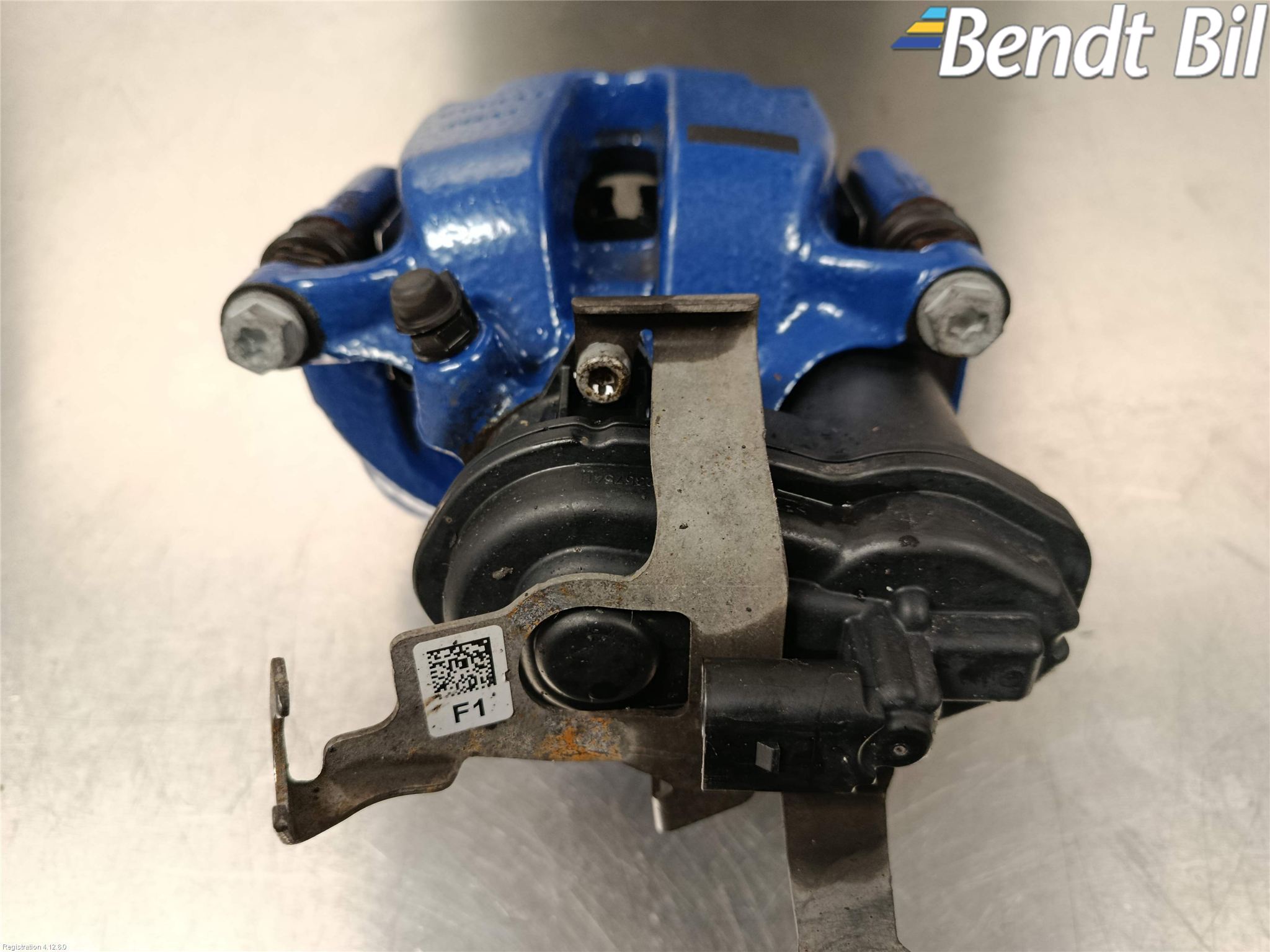 BMW 5 G30/G31/F90 17-23 Bromsok Bak Vänster