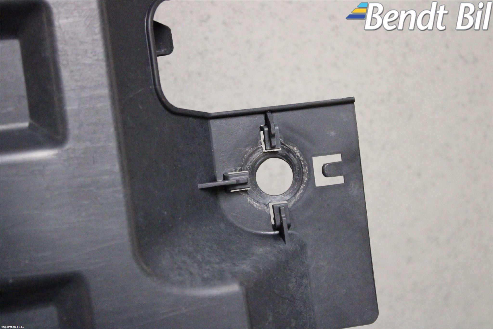 Opel CORSA F, CORSA-E 20- Hasplåt Plåt-Plast