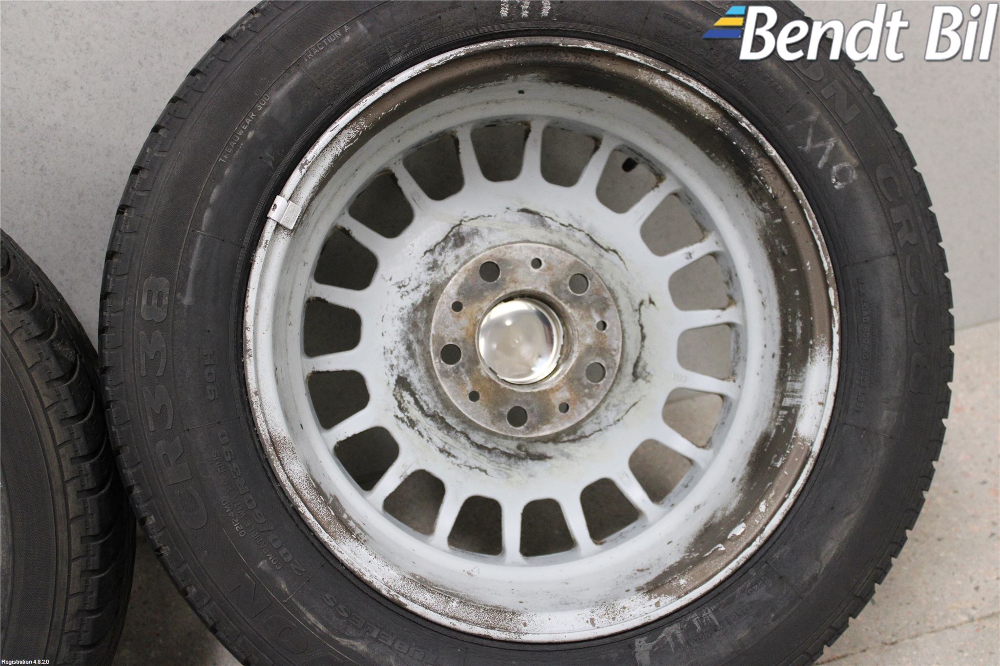 BMW 5 E28      81-88 Sommardäck Alumfälg 4St