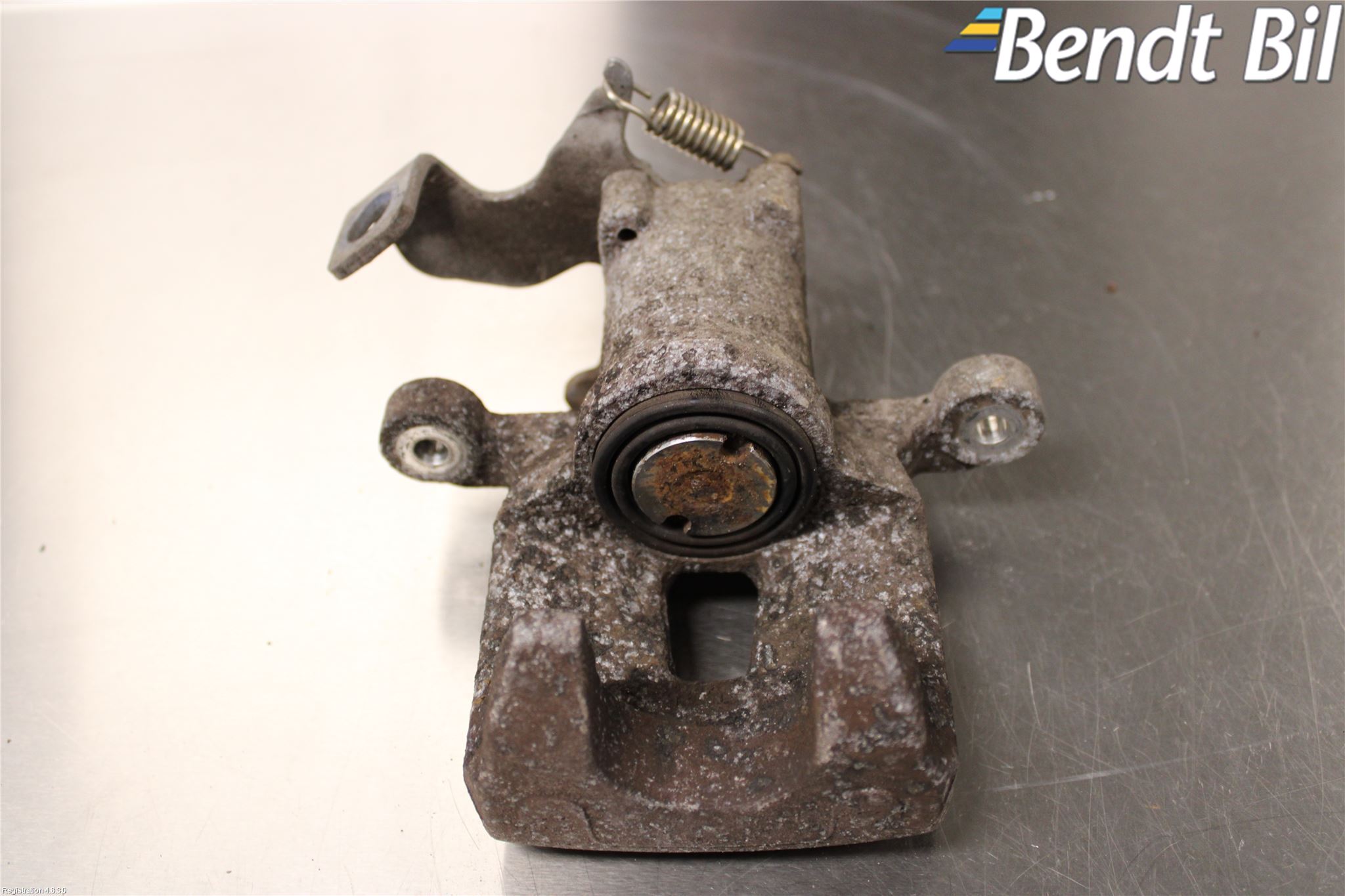 Hyundai VELOSTER 12-17 Bromsok Bak Vänster