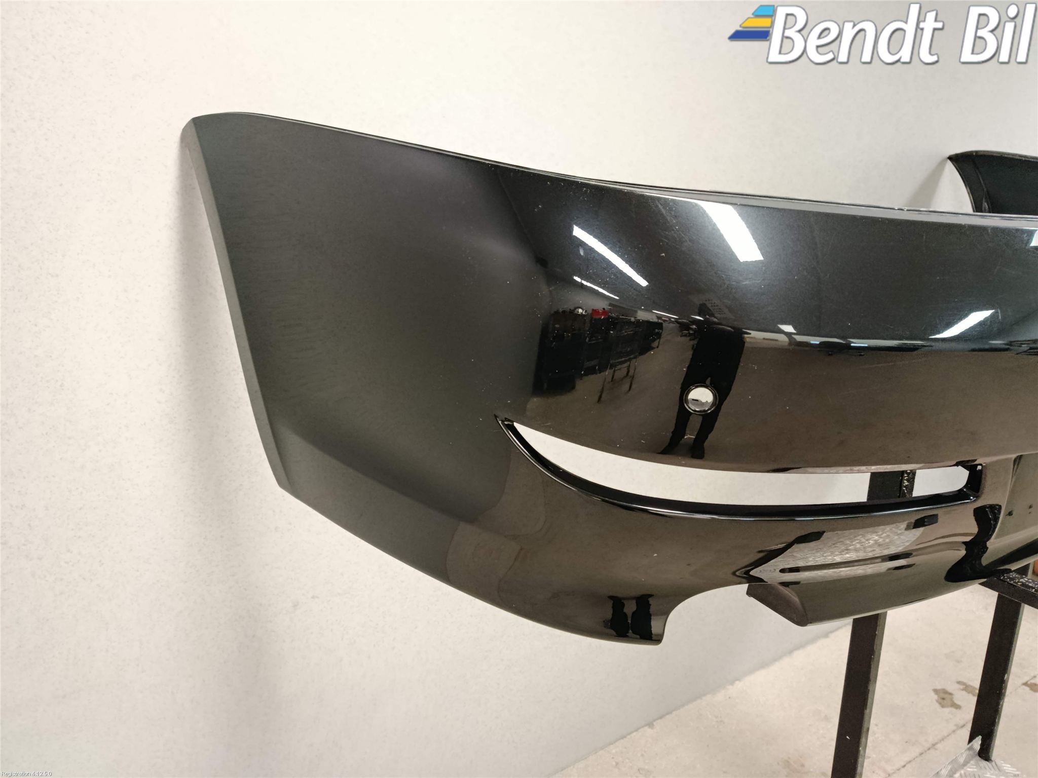 BMW 6 E63/64    02-10 Stötfångarbeklädnad Bak