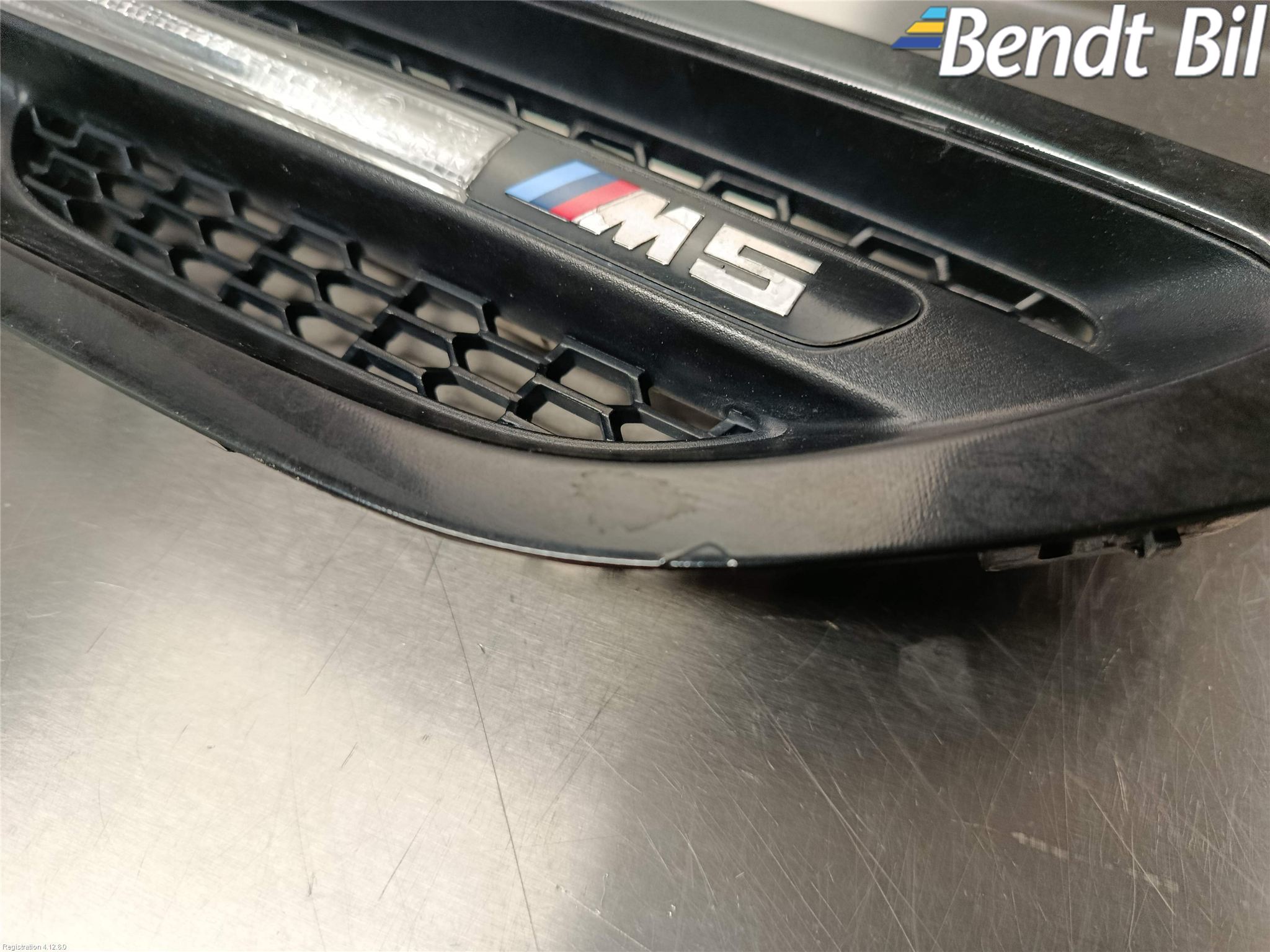 BMW 5 F10/F11/F18 09-17 List Framskärm Hö