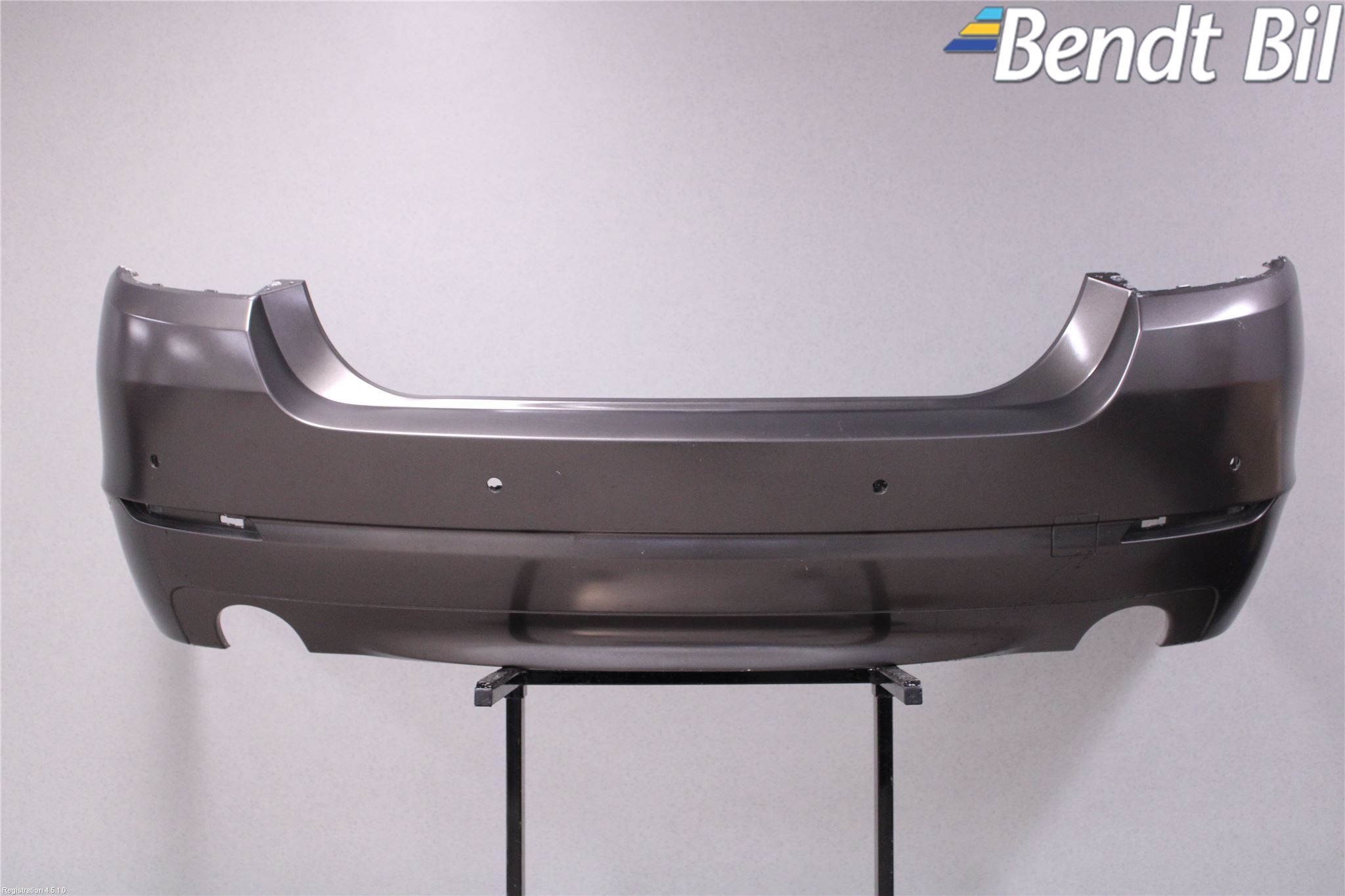 BMW 5 F10/F11/F18 09-17 Stötfångarbeklädnad Bak
