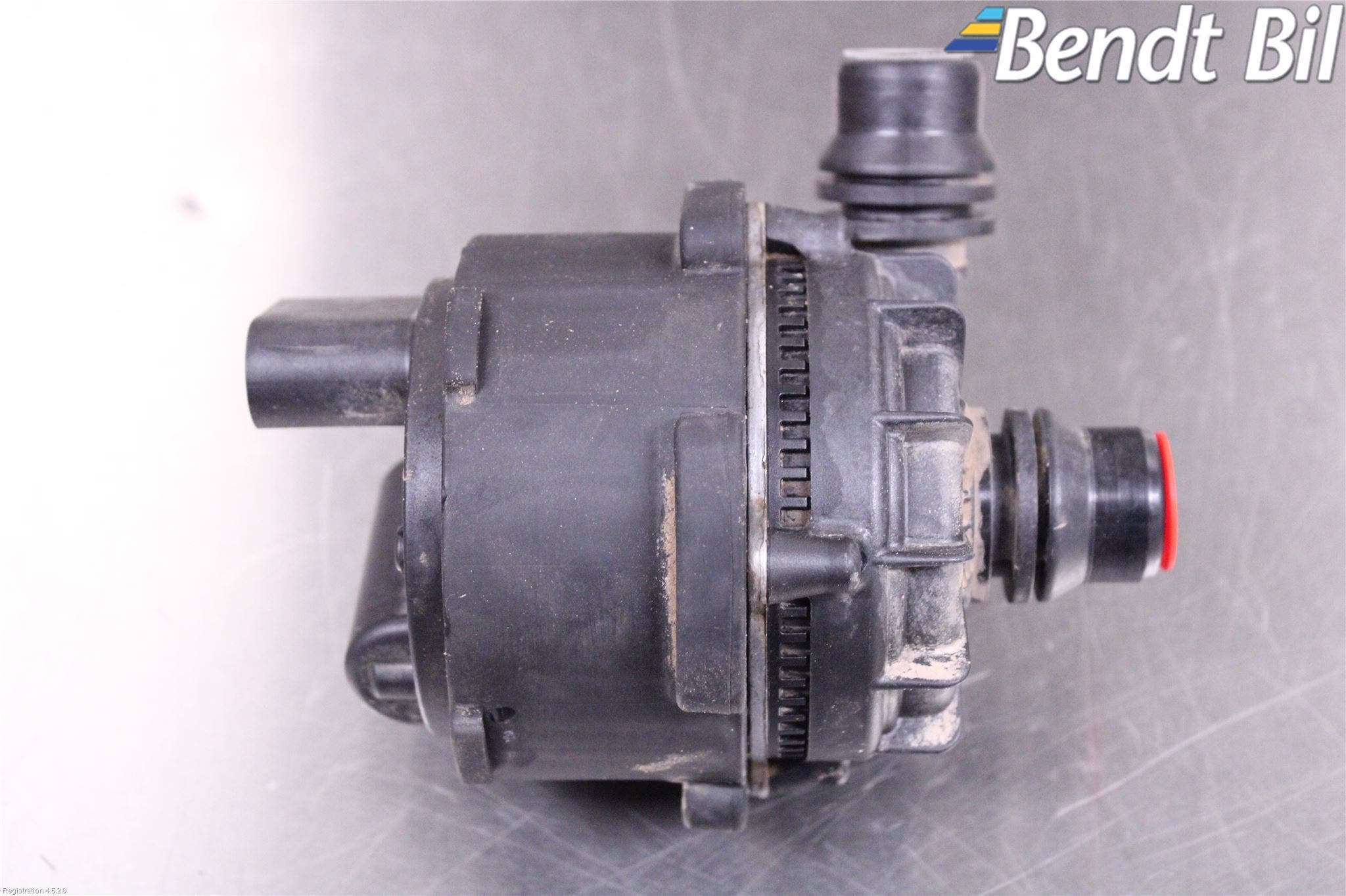 BMW iX I20 22- Värme Cirkulationspump