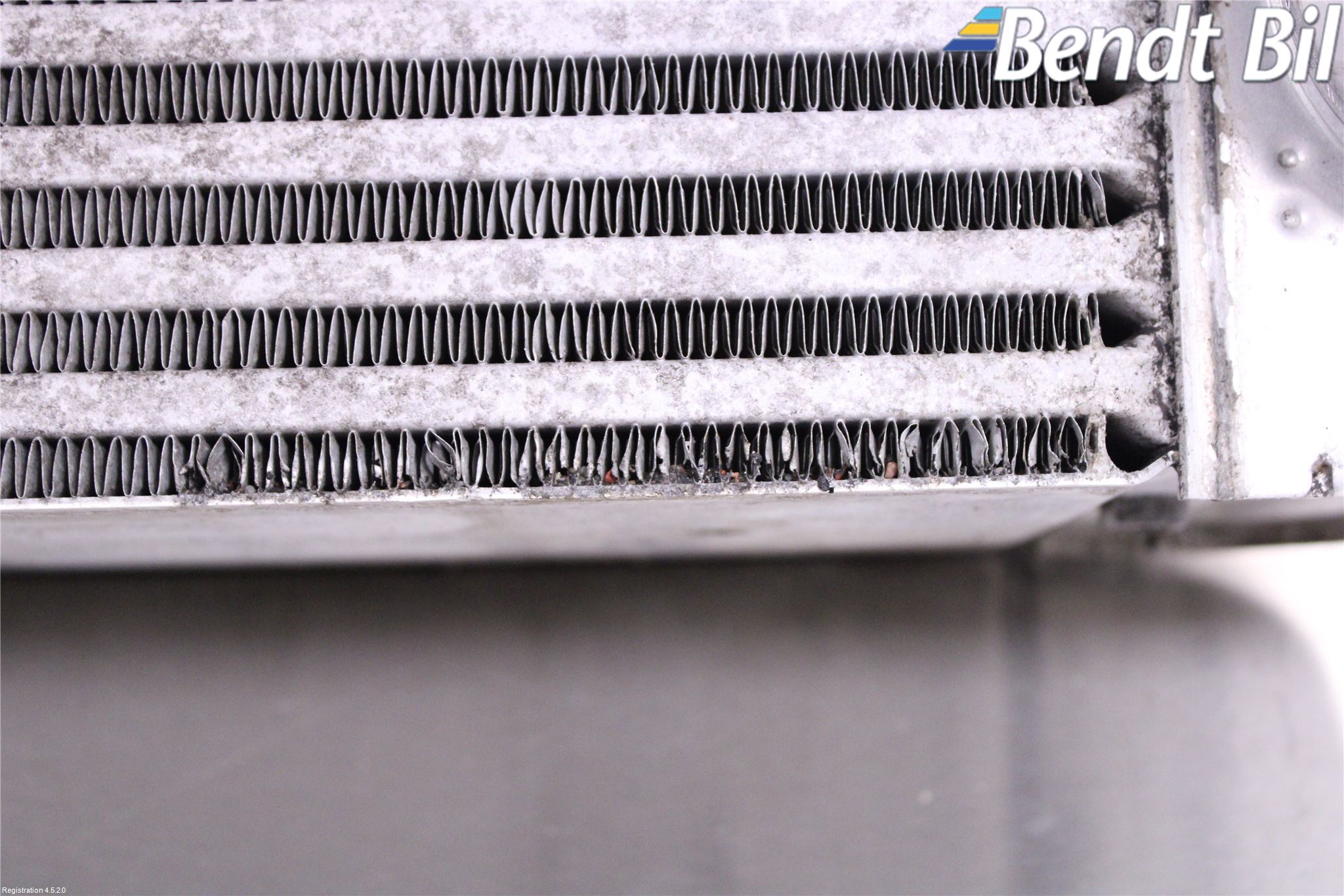 BMW 5 E60/61 Sed/Tou 02-10 Laddluft-Intercooler Kyl