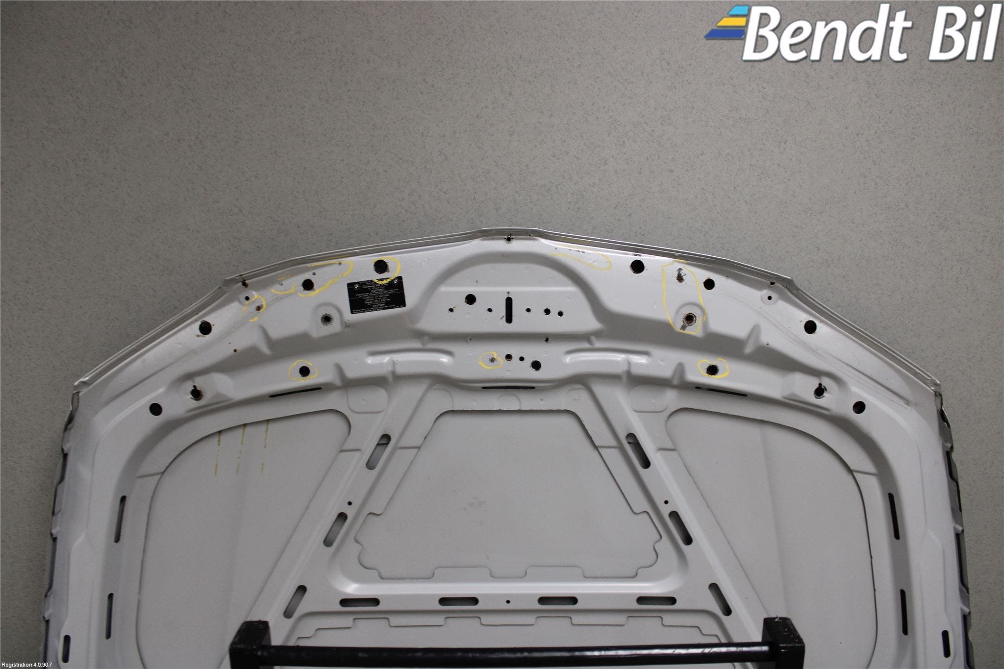 BMW 1 E87/81 5D/3D 03-11 Huv Fram