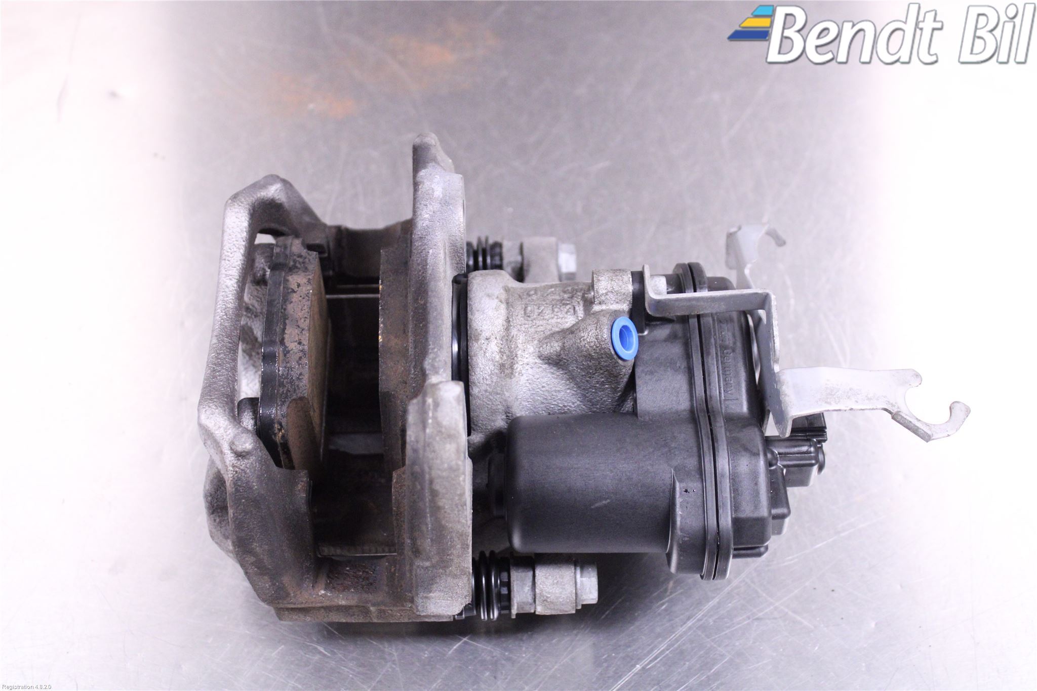 BMW 5 G30/G31/F90 17-23 Bromsok Bak Vänster
