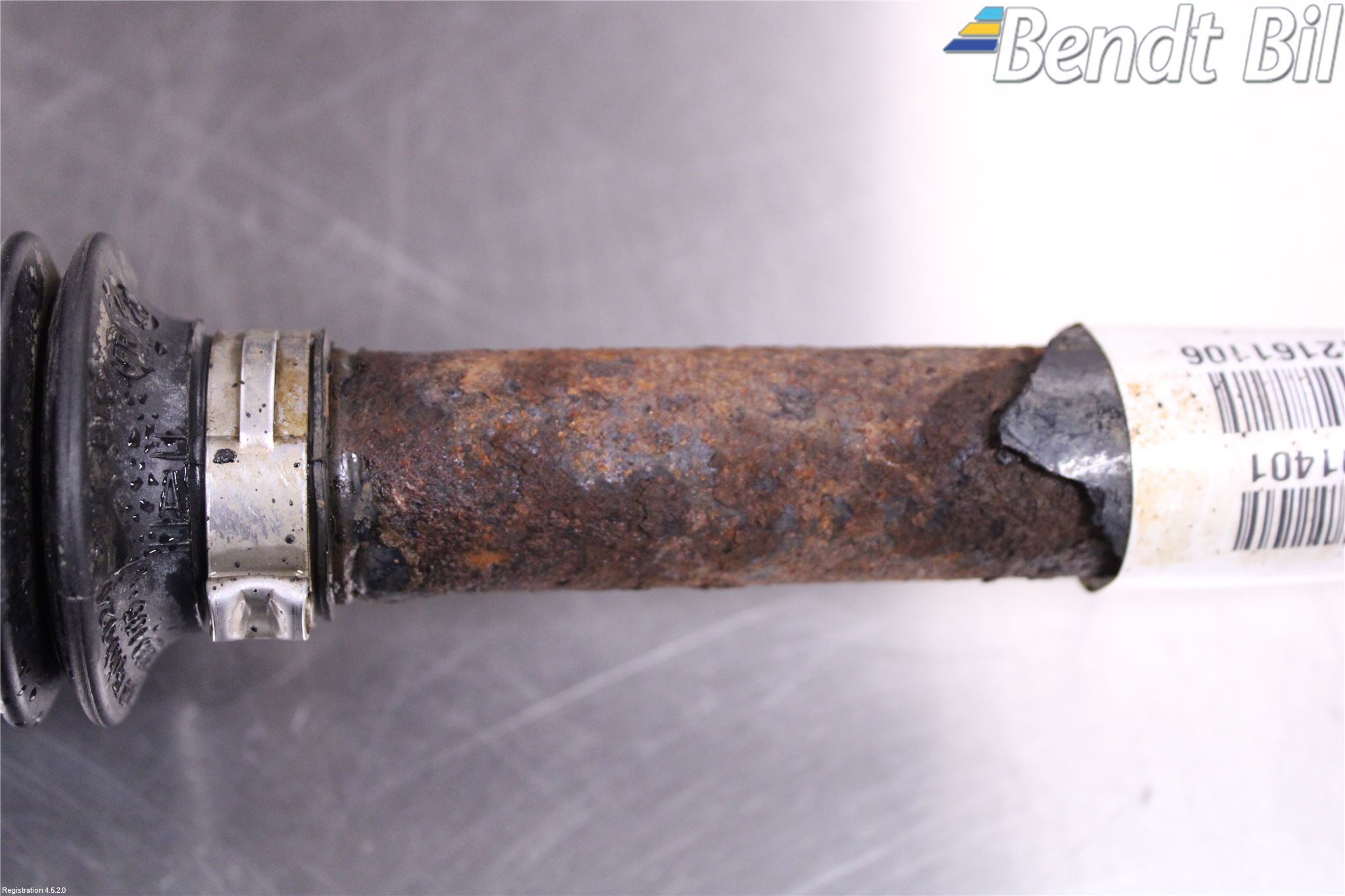 BMW X6 F16 14-19 Drivaxel Fram Höger