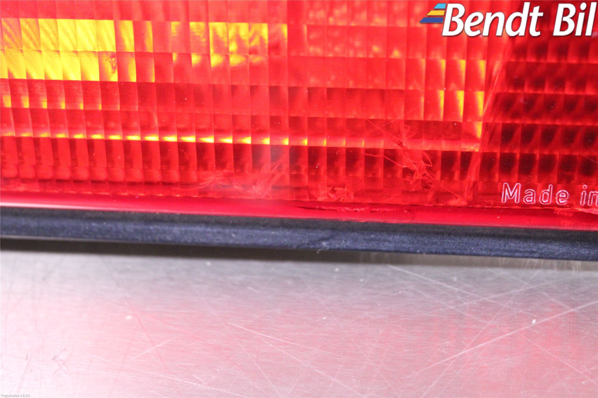 BMW 5 E34      88-96 Bakljus Lucka Hö