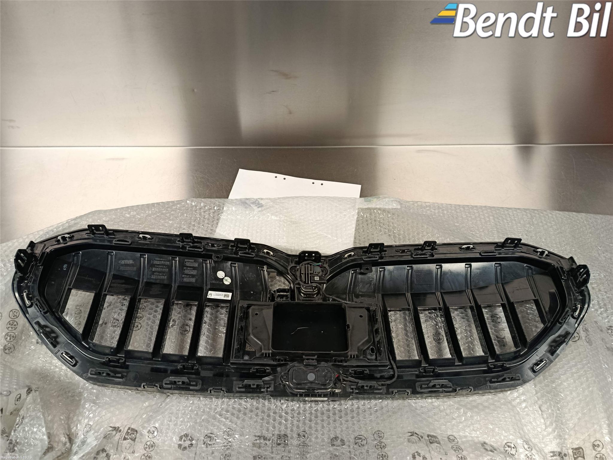 BMW 5/i5 G60/G61 24- Grilldel Mitt