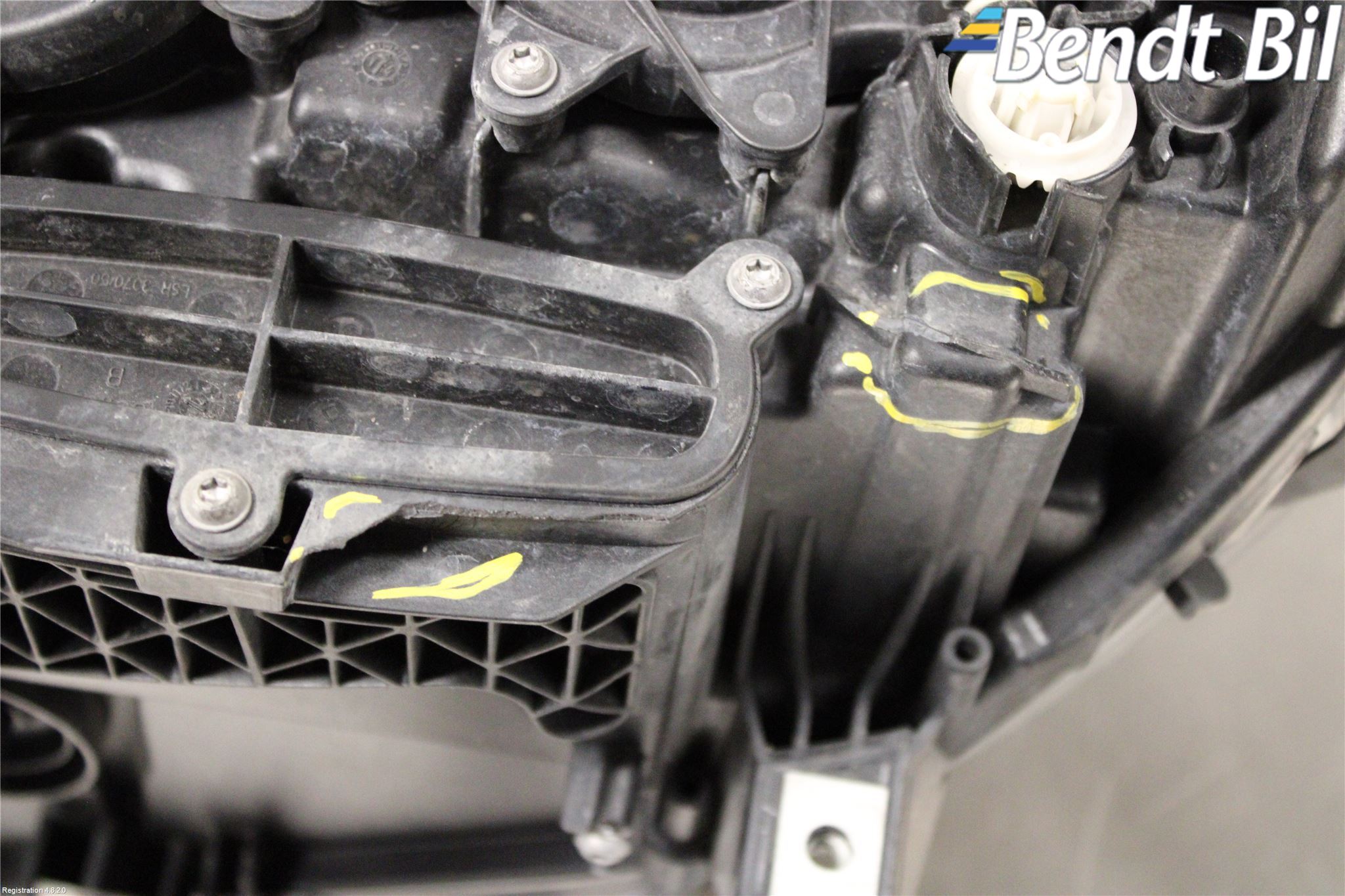 BMW 5 F10/F11/F18 09-17 Strålkastare Höger