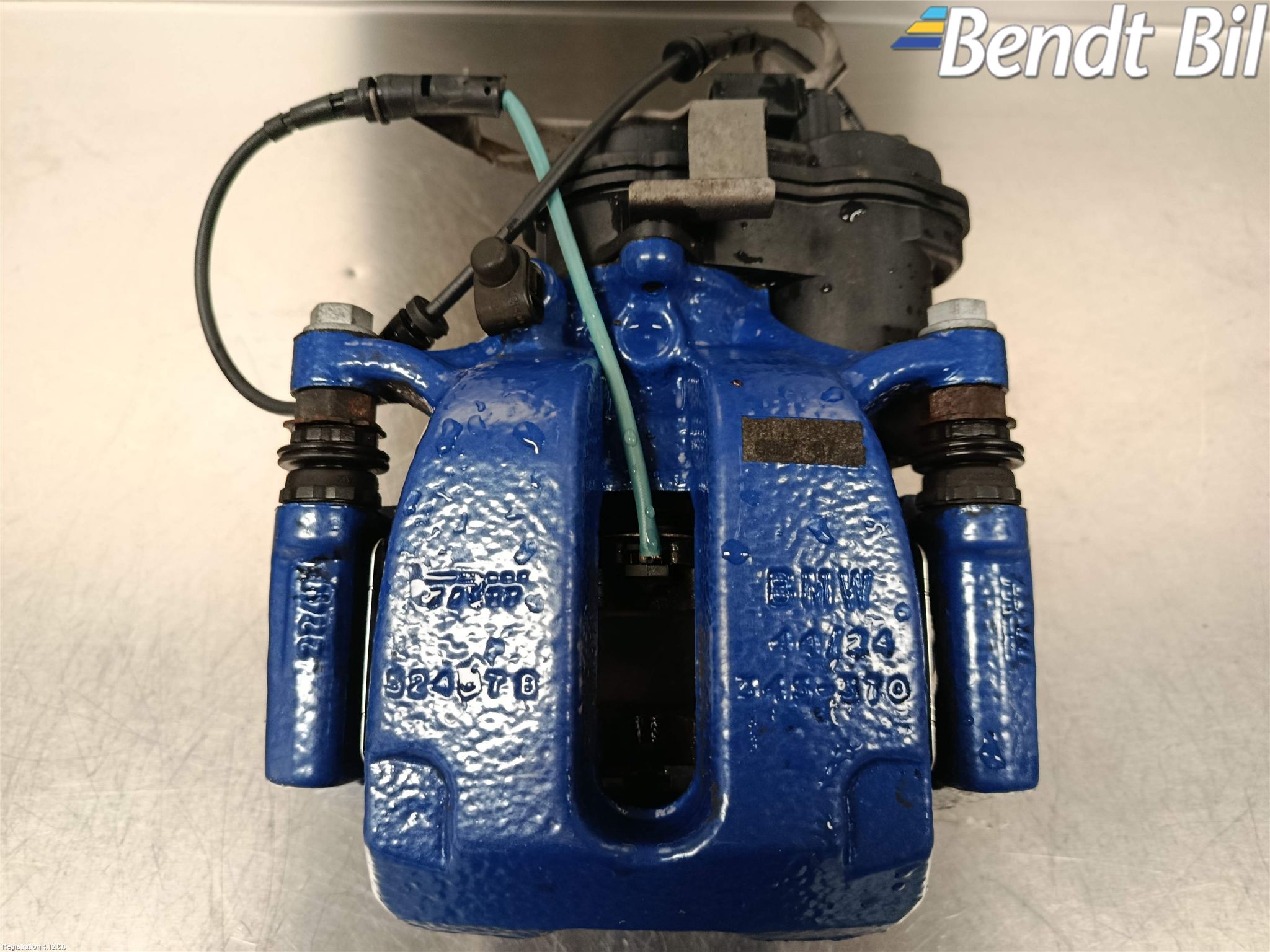 BMW 5 G30/G31/F90 17-23 Bromsok Bak Höger