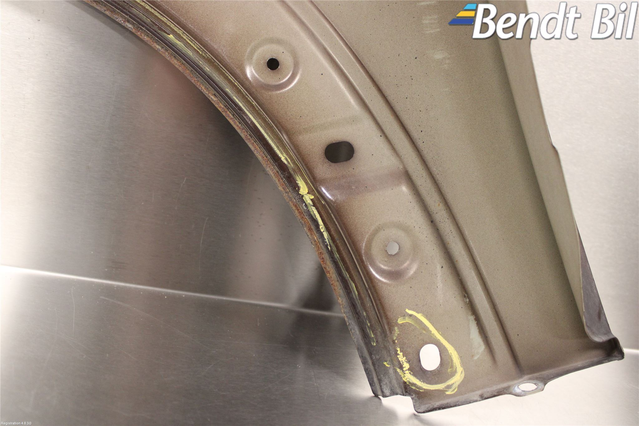 Mini CLUBMAN R55 06-14 Skärm Fram Höger