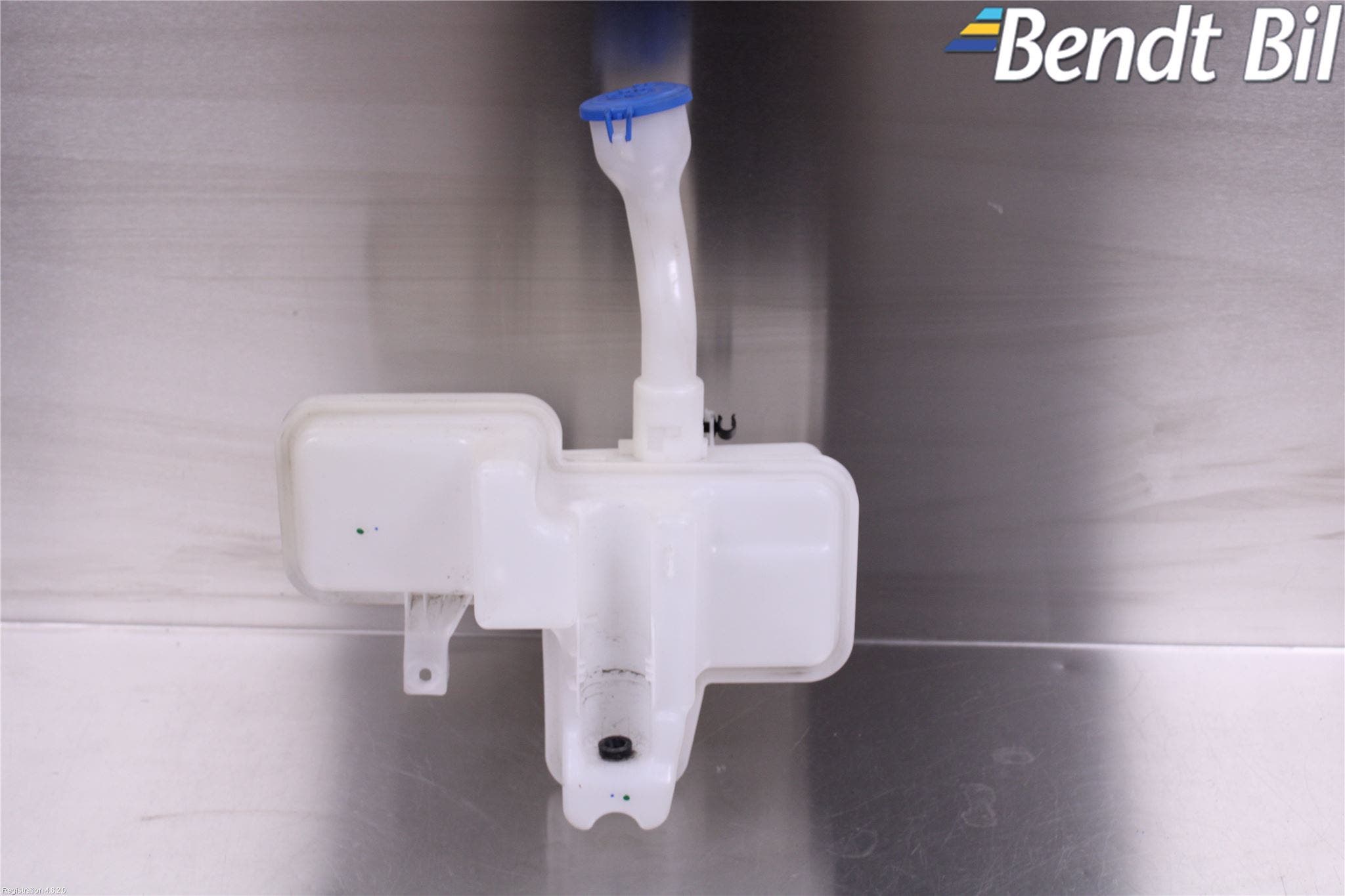 BMW i3 I01 13-22 Spolartank Vindruta