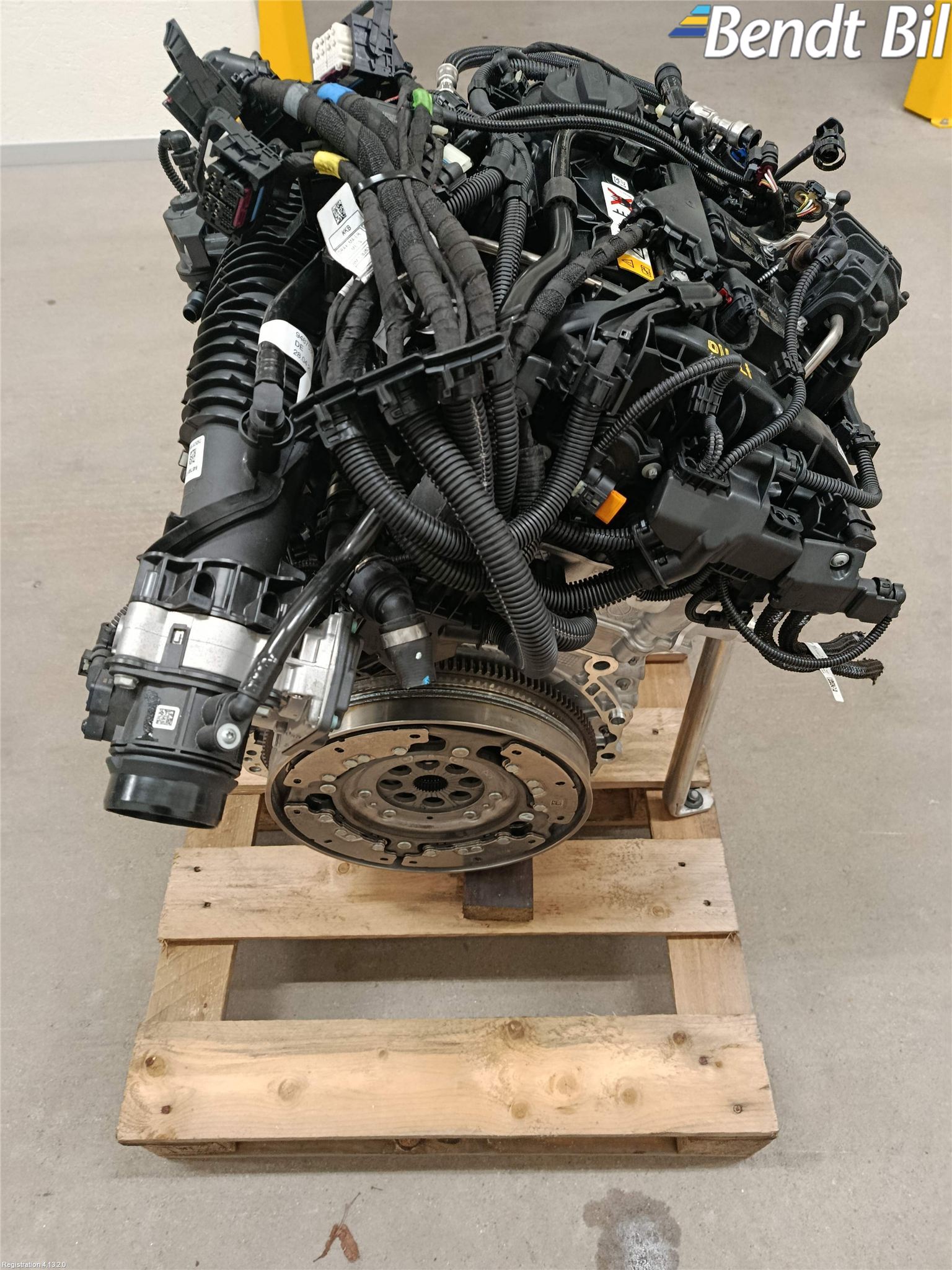BMW 1 F70 24->> Motor Bensin