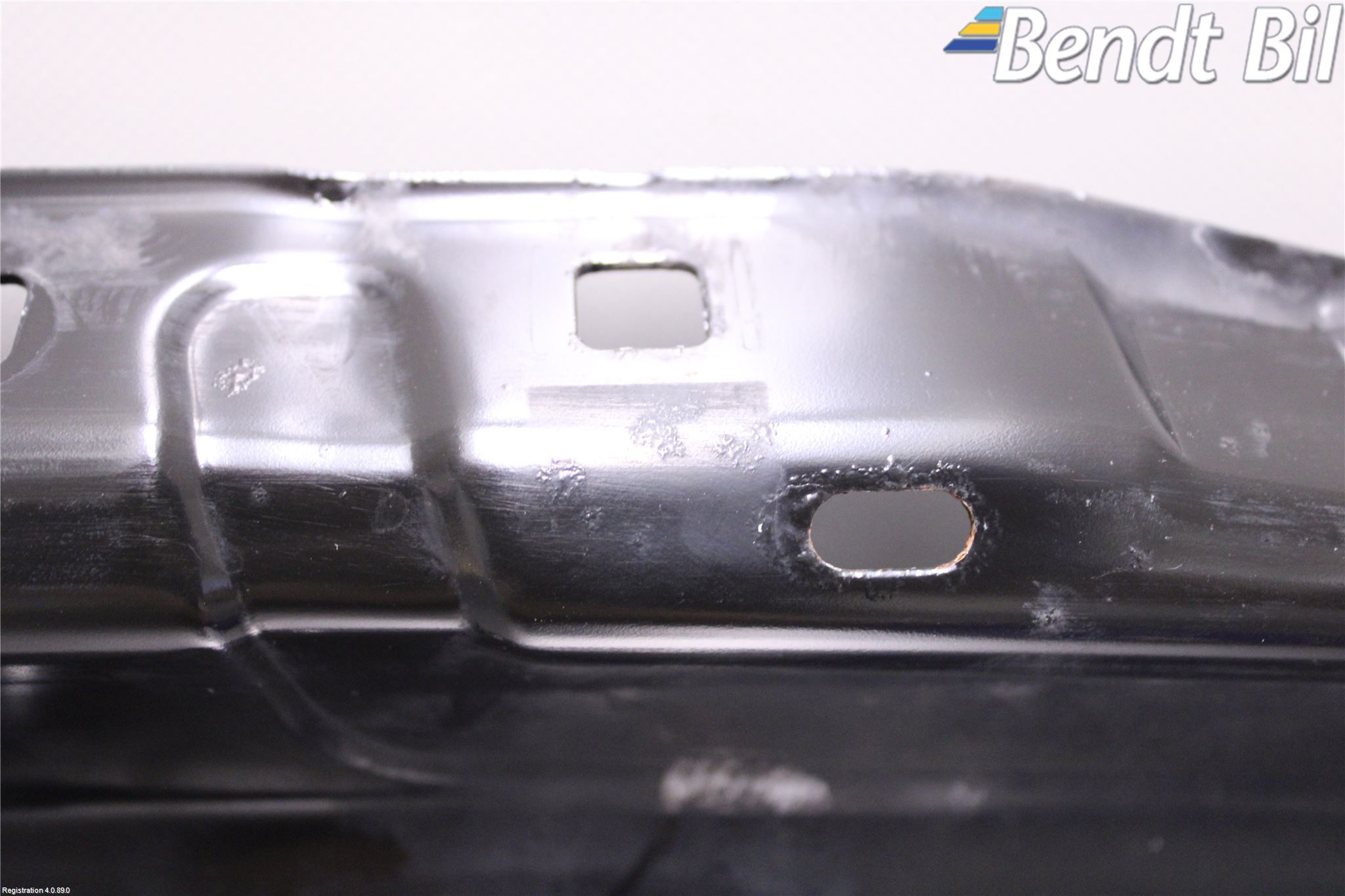 BMW 3 F30/F31/F80 12-19 Front Huvlåsplåt-Balk