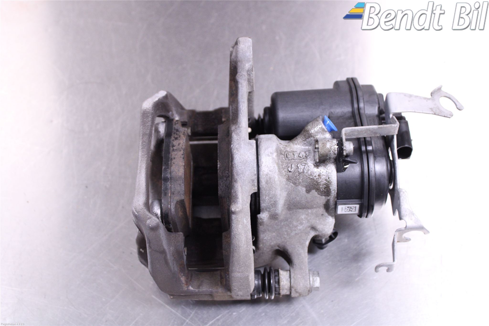 BMW 5 G30/G31/F90 17-23 Bromsok Bak Höger