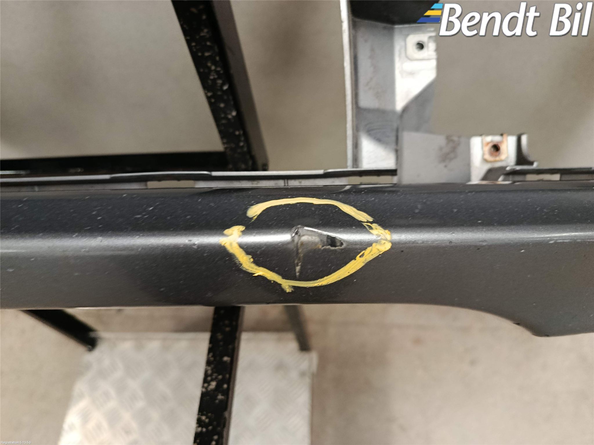 BMW 1 E87/81 5D/3D 03-11 Stötfångarbeklädnad Fram