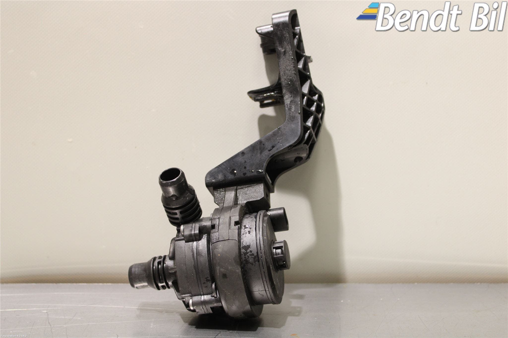 BMW 5 G30/G31/F90 17-23 Värme Cirkulationspump