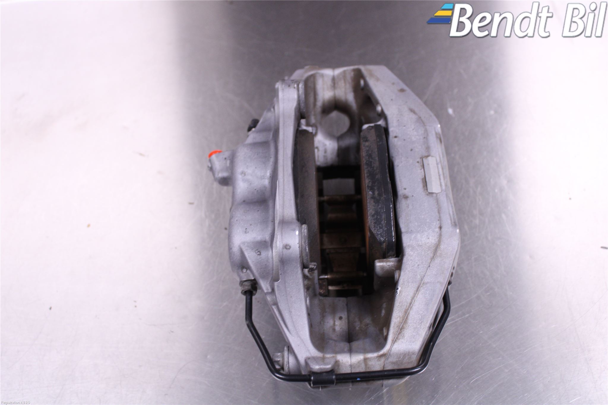 BMW 5 G30/G31/F90 17-23 Bromsok Fram Vänster