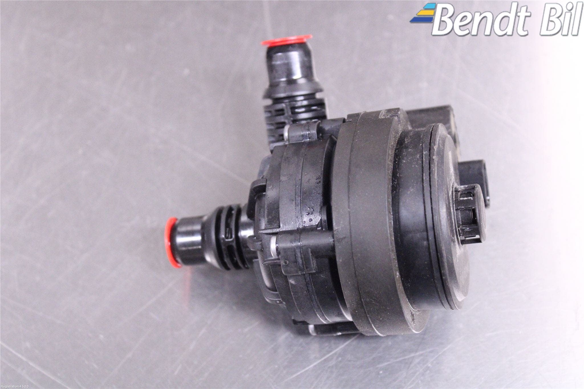 BMW iX I20 22- Värme Cirkulationspump