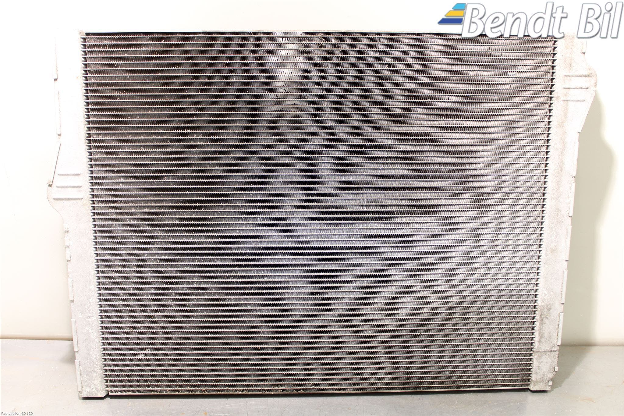 BMW 7 F01/02/03/04 09-15 Kylare Aut