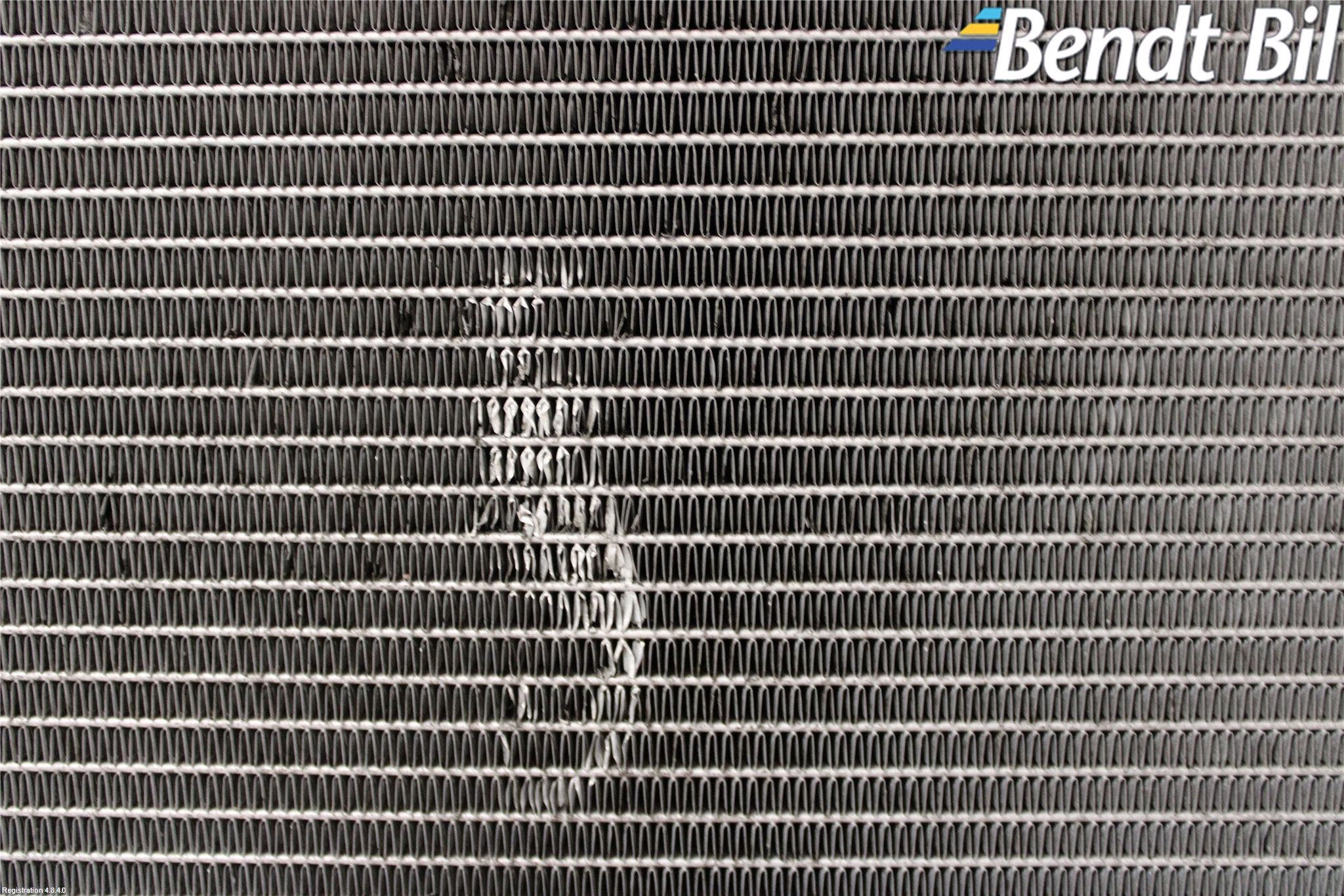 BMW 1 F20/F21 11-19 Kylare Aut