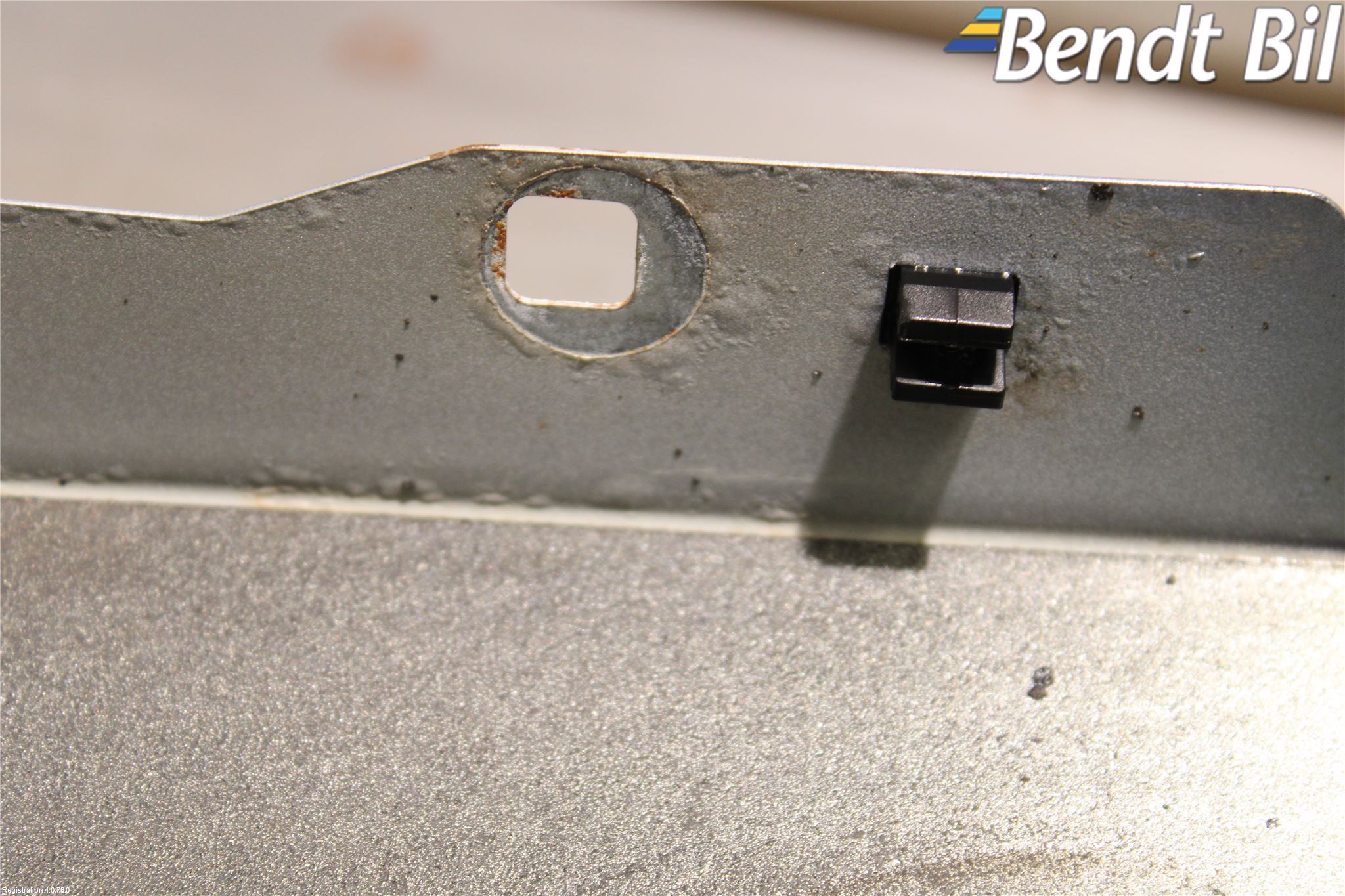 BMW 1 E87/81 5D/3D 03-11 Skärm Fram Höger