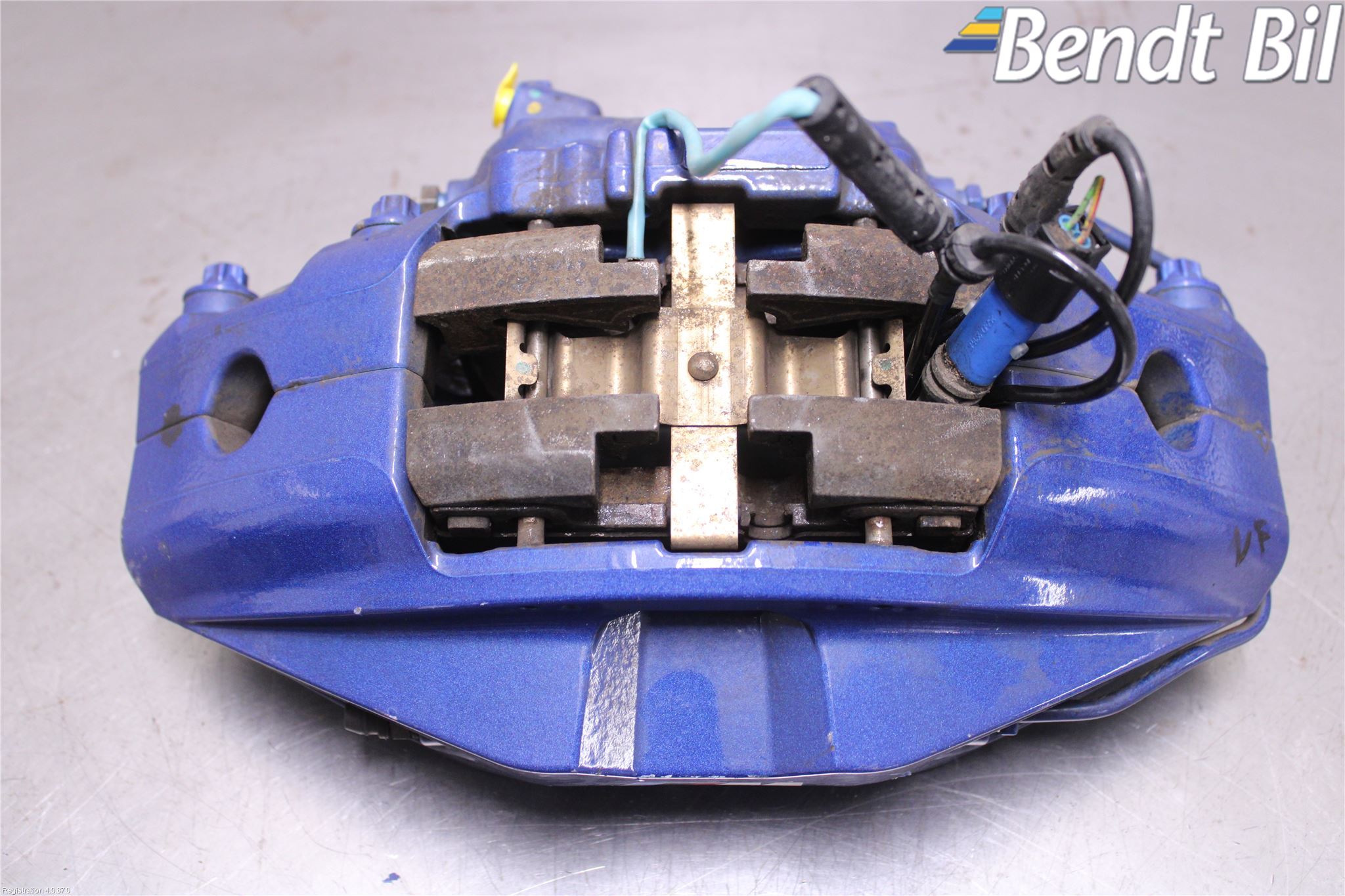 BMW 5 G30/G31/F90 17-23 Bromsok Fram Vänster