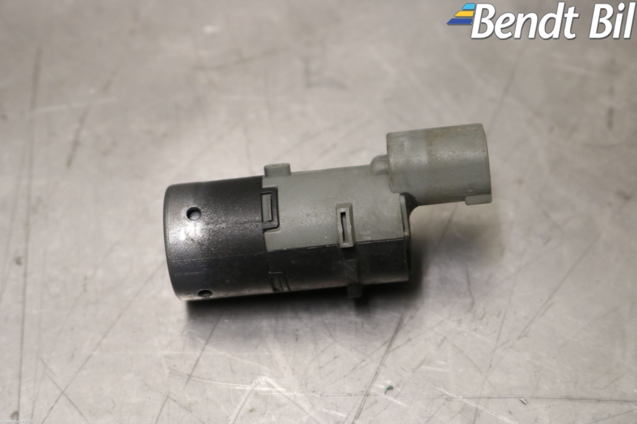BMW 5 E60/61 Sed/Tou 02-10 Parkeringshjälp Frontsensor