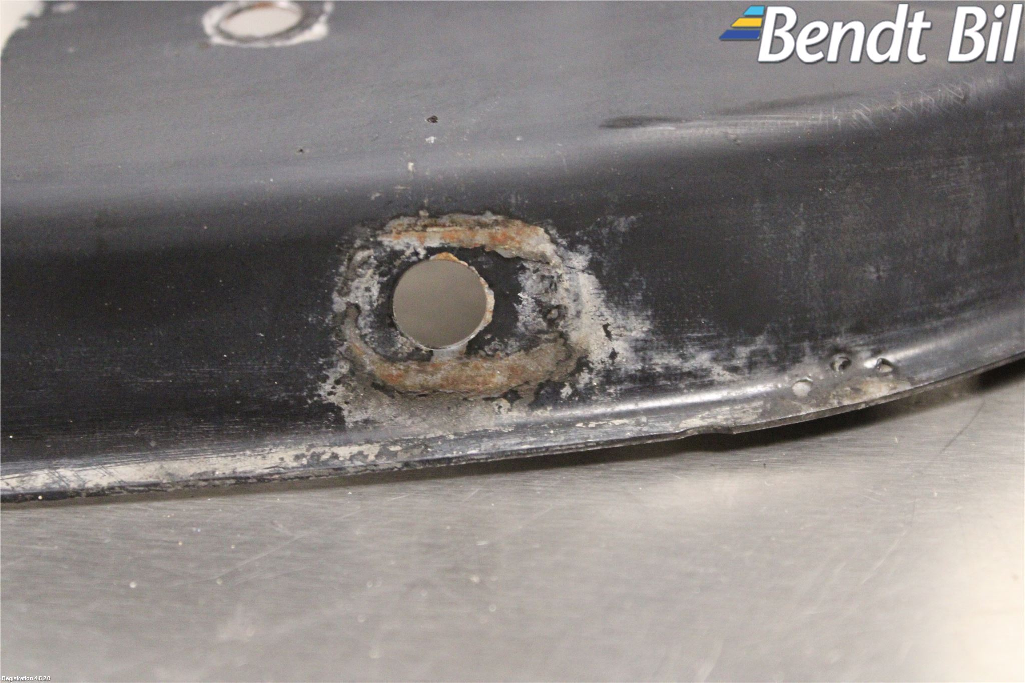 Mini COUPE R56 05-14 Front Huvlåsplåt-Balk