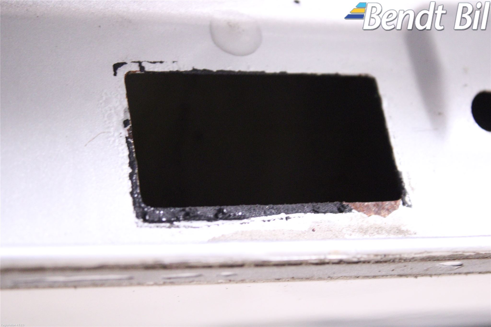 BMW 7 E38      93-01 Baklucka (Ej Med Ruta)