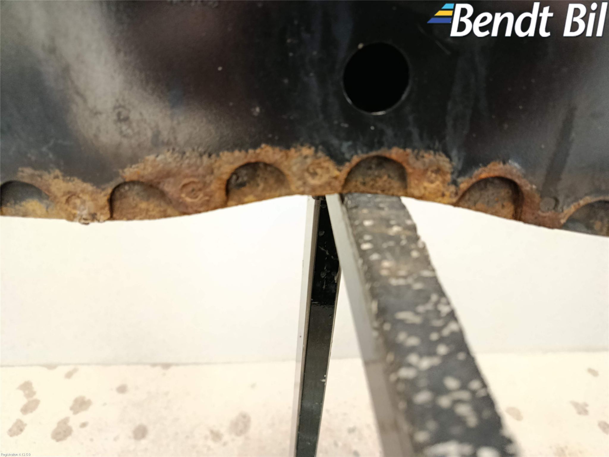 BMW 6 E63/64    02-10 Stötfångarbalk Bak