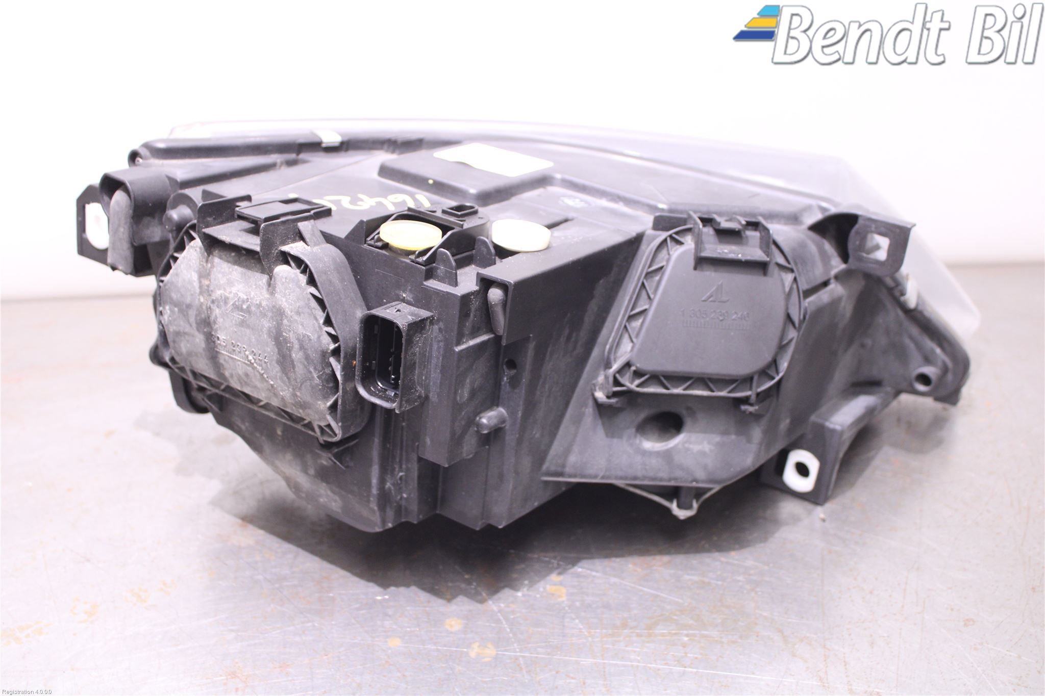 BMW 6 E63/64    02-10 Strålkastare Vänster