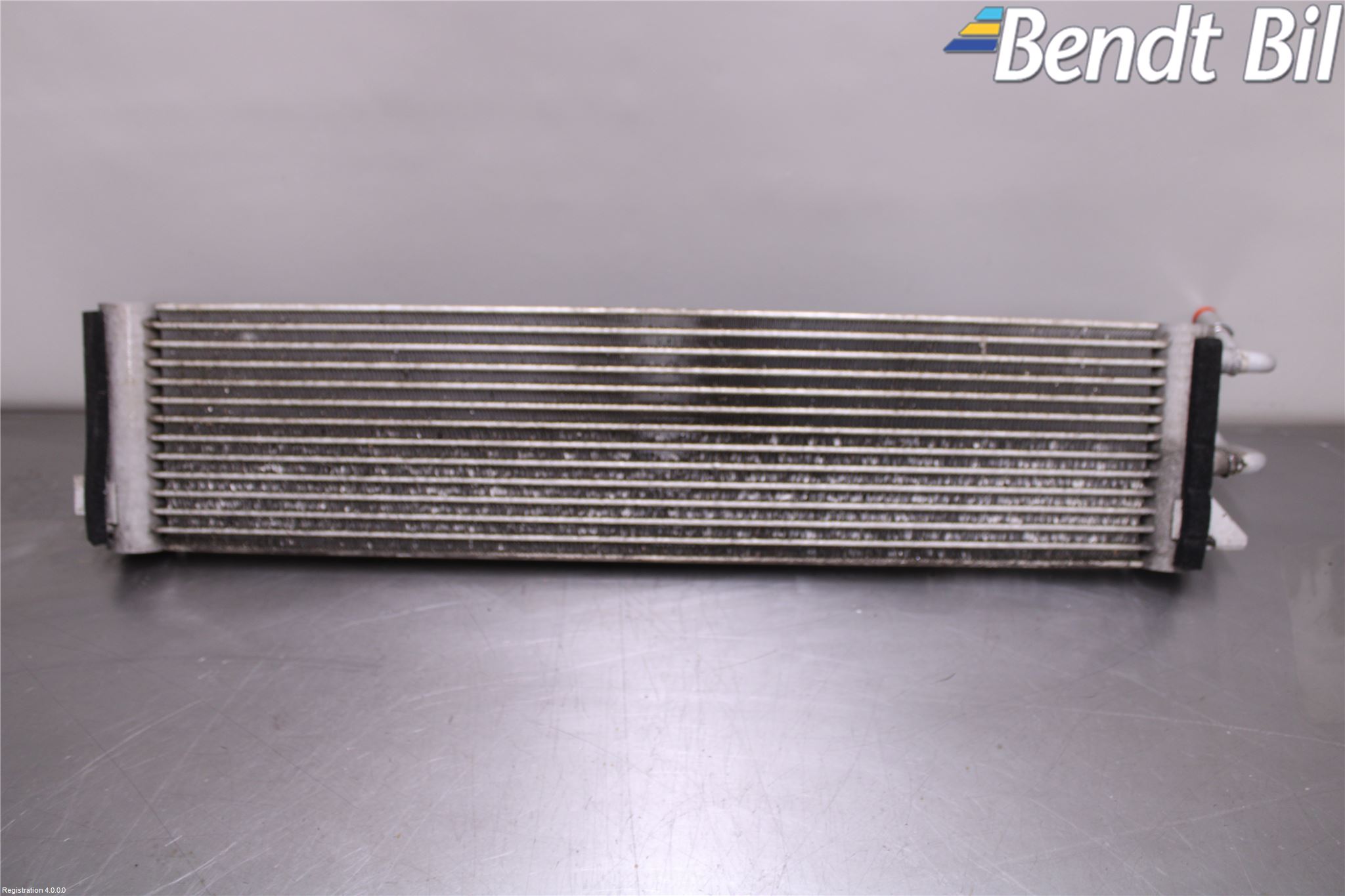 BMW 5 G30/G31/F90 17-23 Oljekylare Automat
