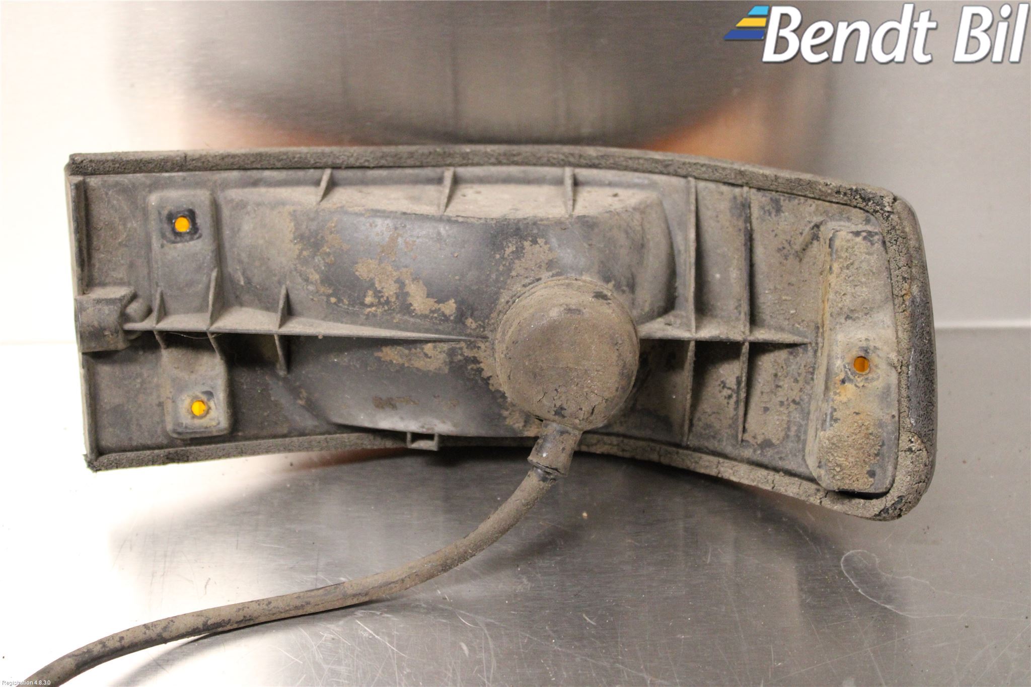 BMW 5 E28      81-88 Blinkers Fram Höger