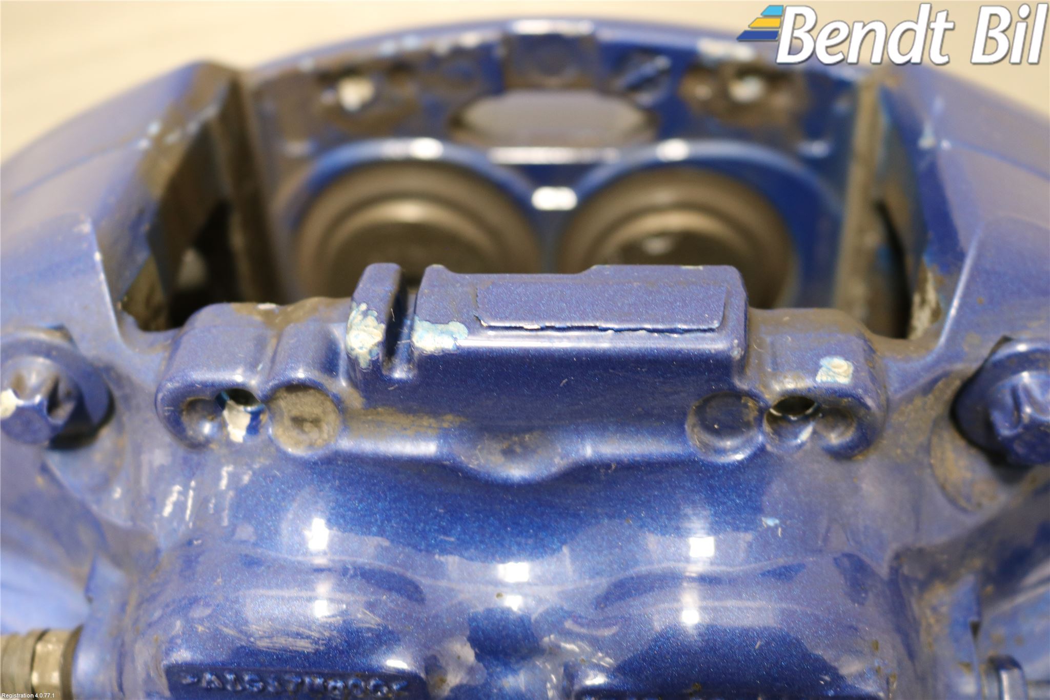 BMW 5 G30/G31/F90 17-23 Bromsok Fram Höger