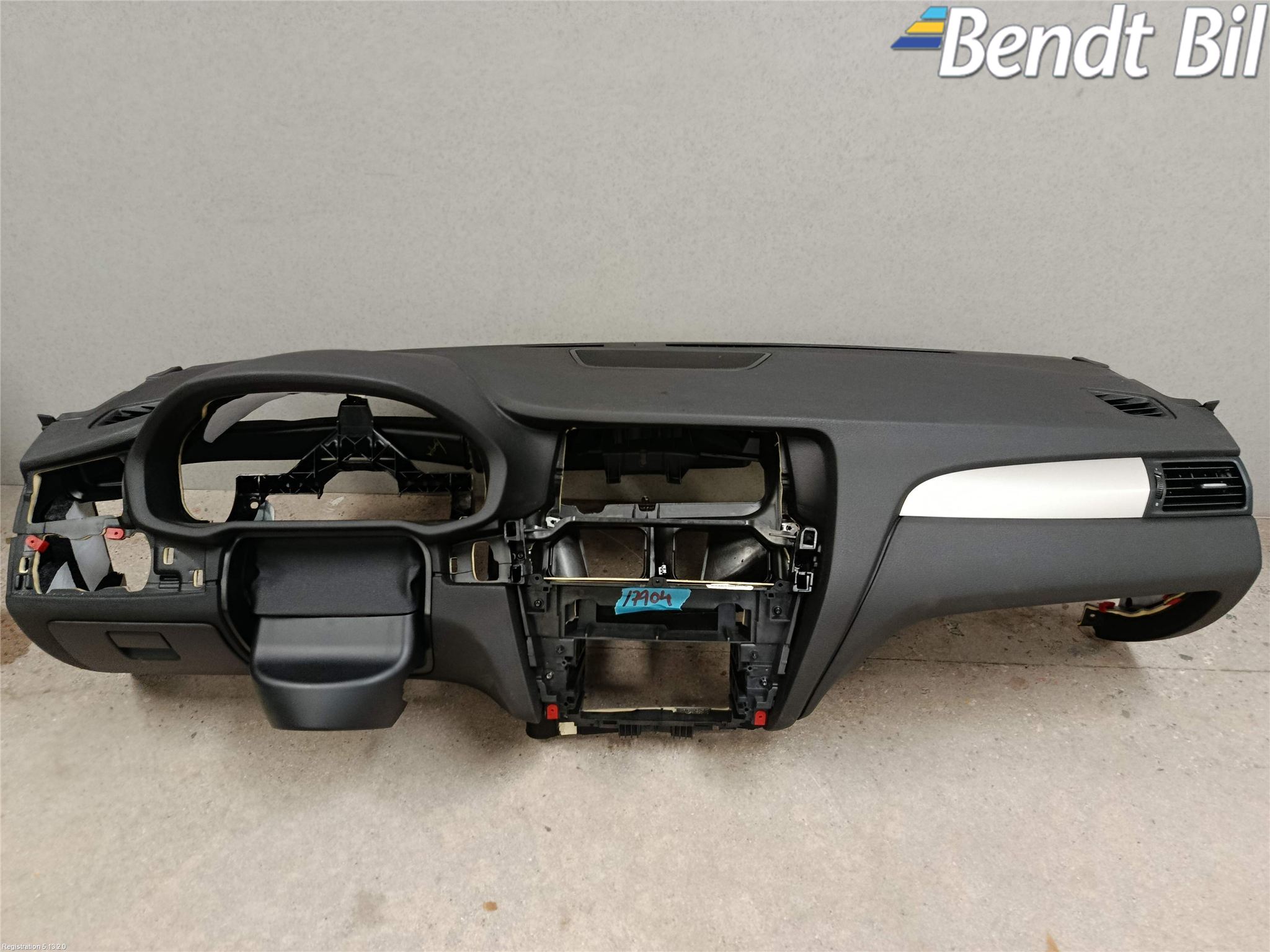 BMW X3 F25 10-17 Instrumentbräda