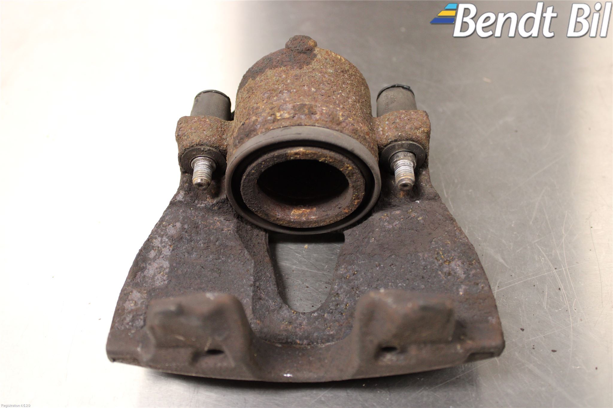 Saab 9-5     06-10 Bromsok Fram Vänster