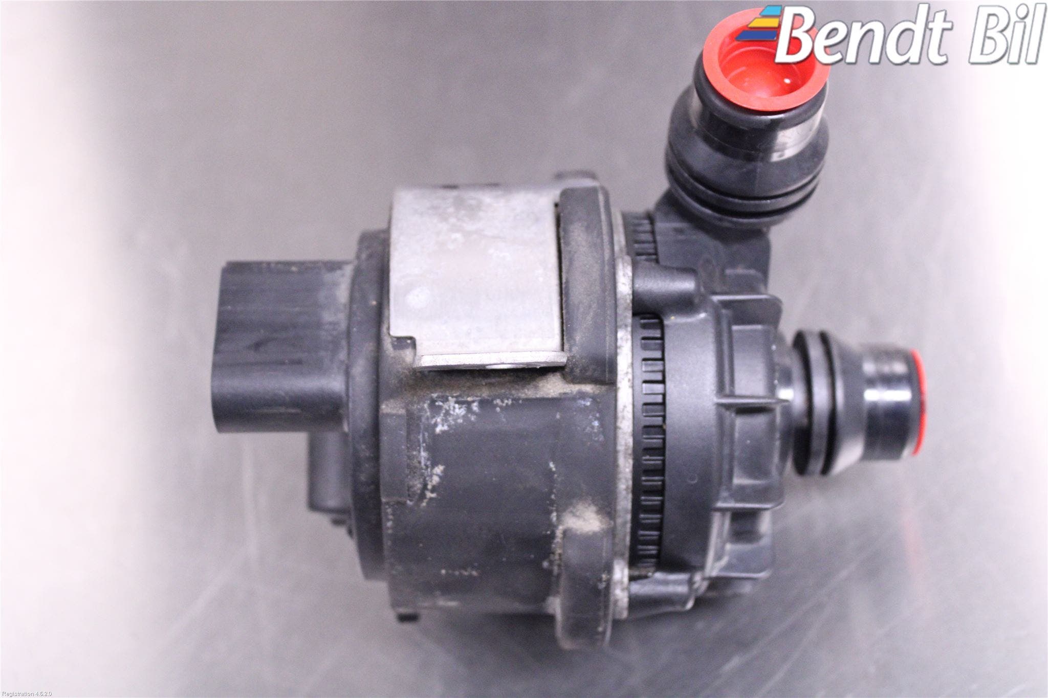 BMW iX I20 22- Värme Cirkulationspump