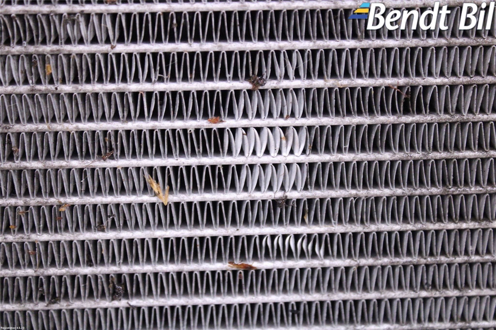 BMW 5 E34 88-96 Kylare Aut