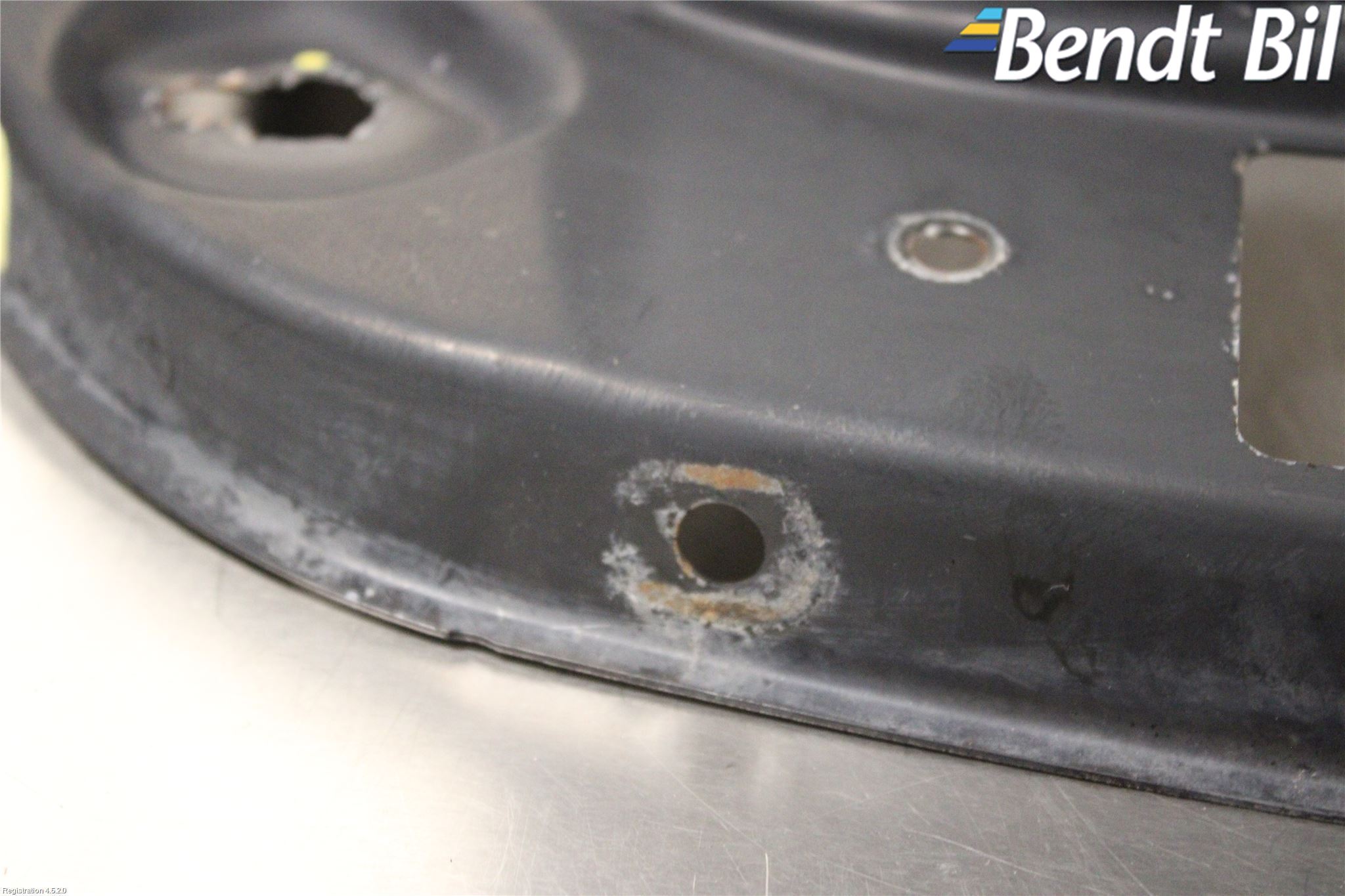 Mini COUPE R56 05-14 Front Huvlåsplåt-Balk