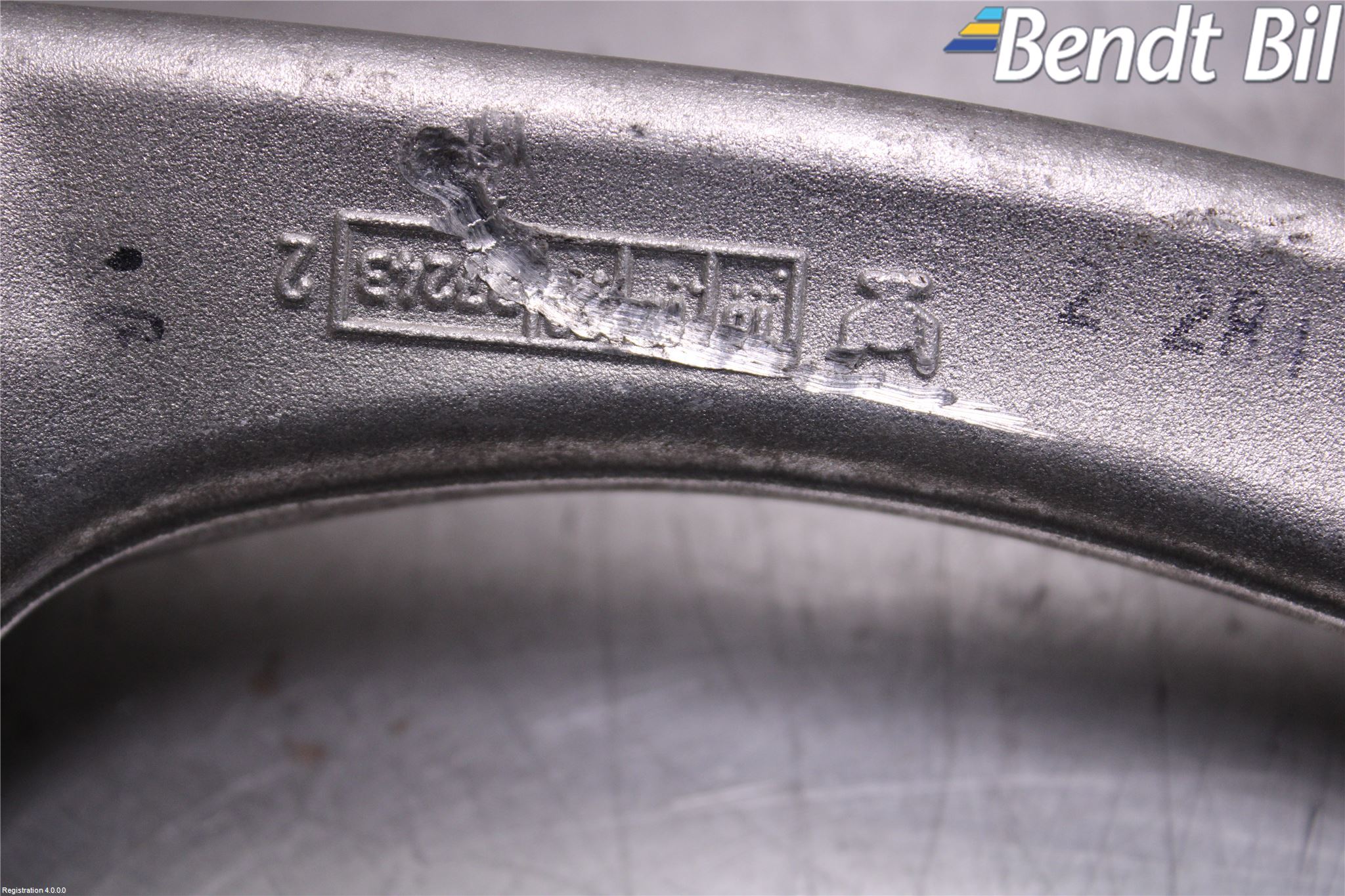 BMW 4 F32/F33/F82/F83 13-20 Bärarm Fram Undre Vä