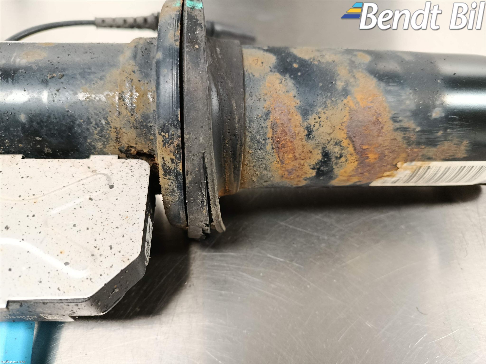 BMW X6 E71/E72   08-14 Fjäderben Fram Höger