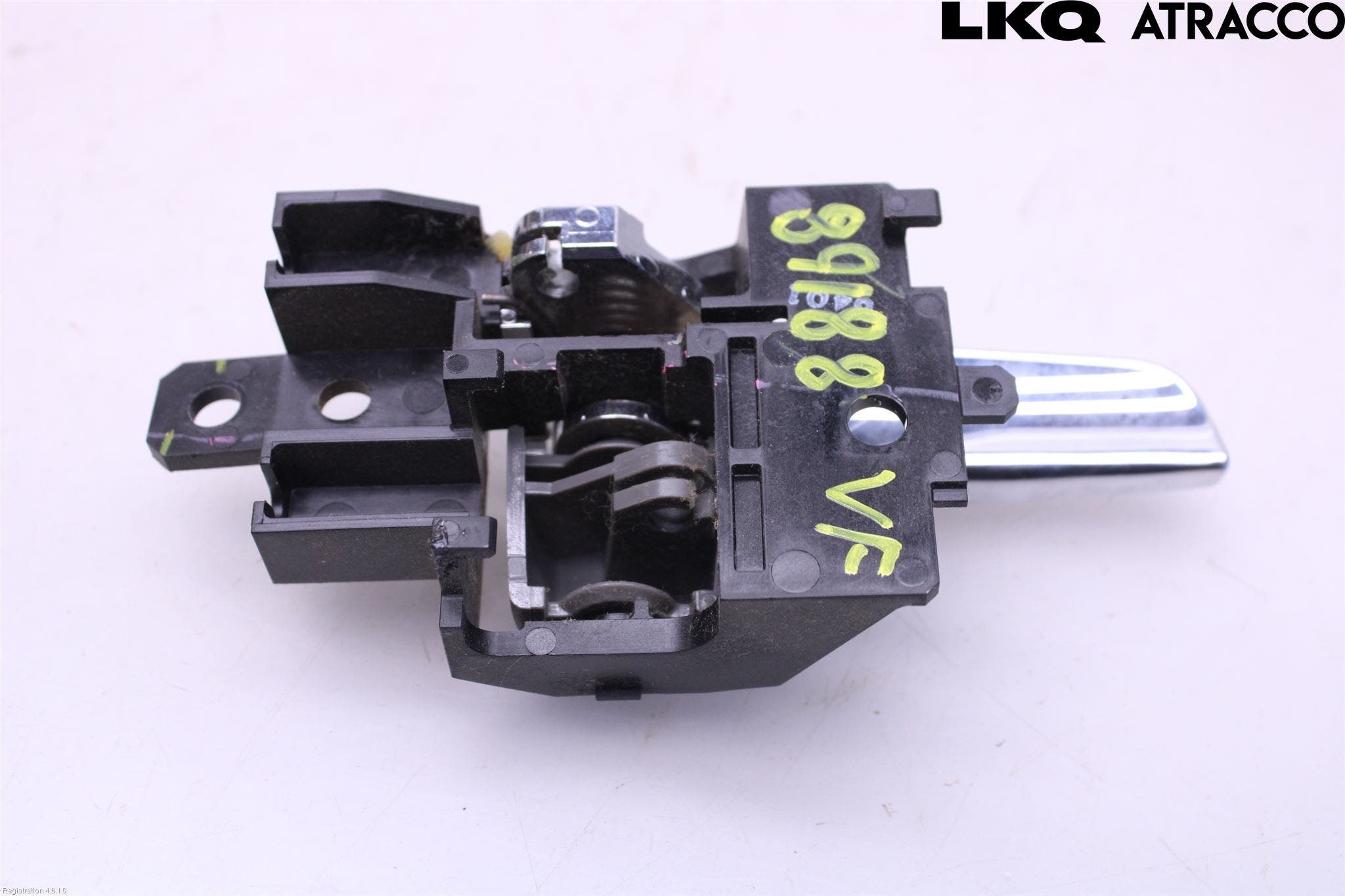 Mitsubishi L200 16-23 Dörrhandtag Inre Vä