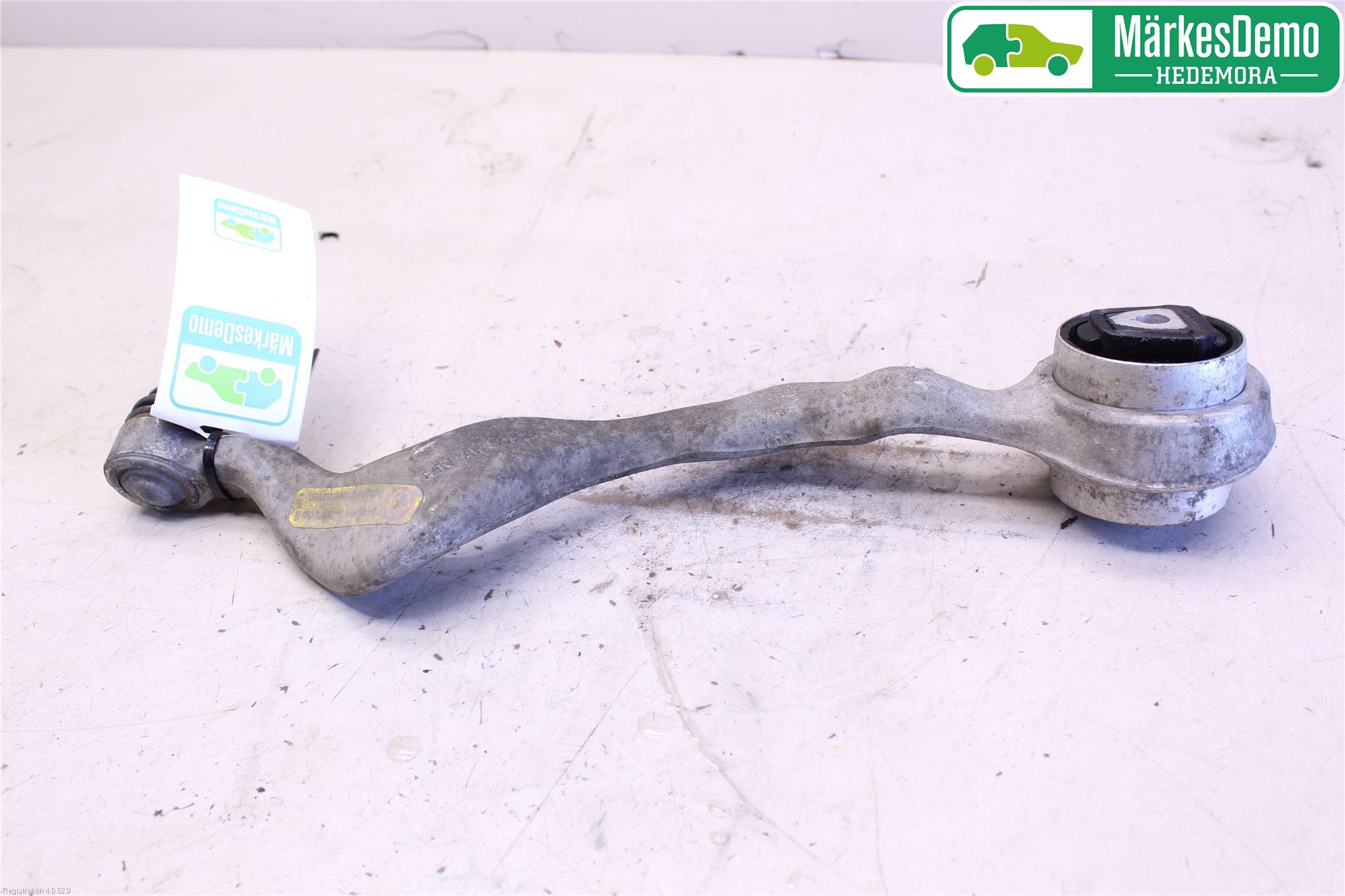 BMW 1 E87/81 5D/3D 03-11 Bärarm Fram Undre Vä