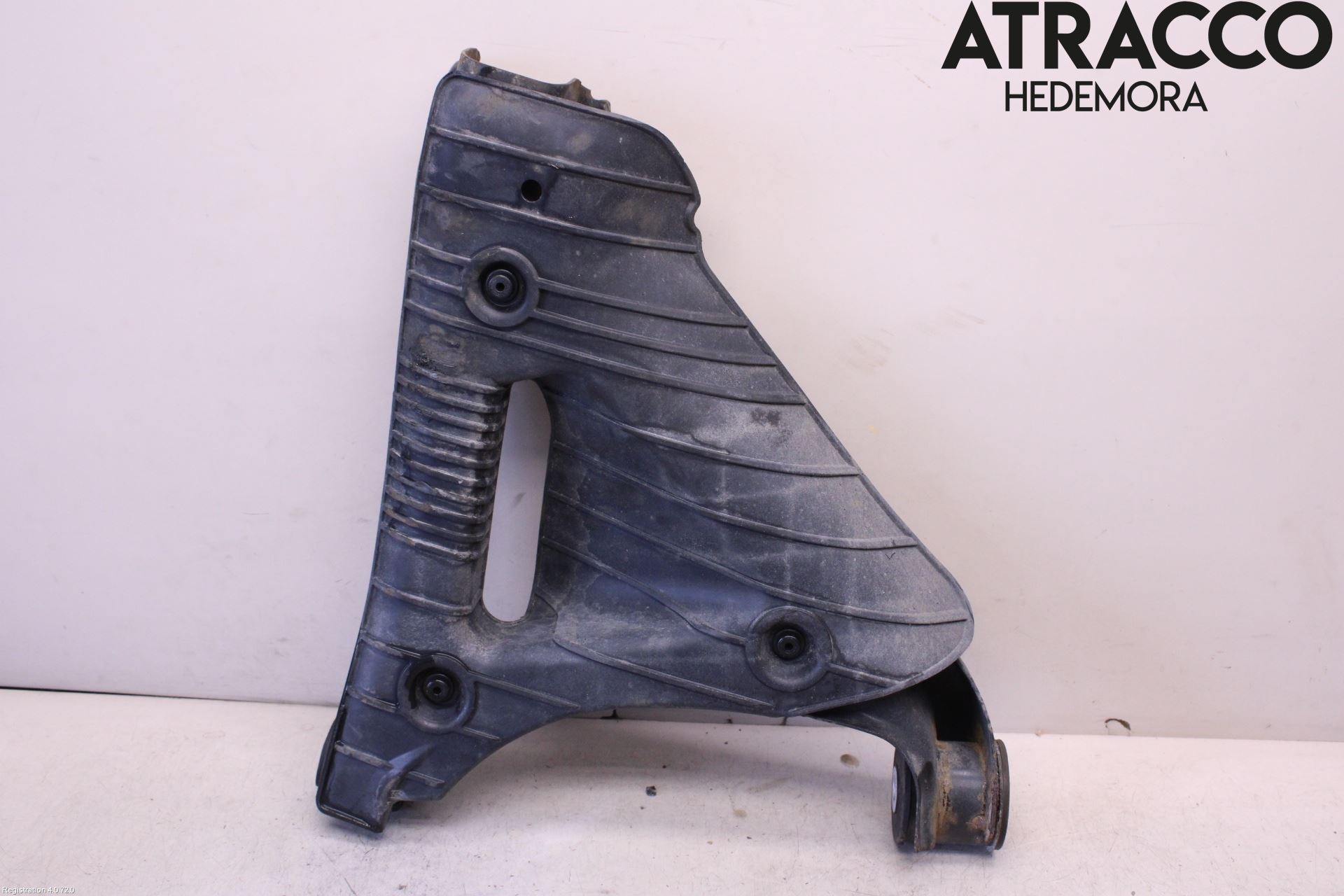 Volkswagen VW TOUAREG 7P 11-18 Bärarm Bak Höger