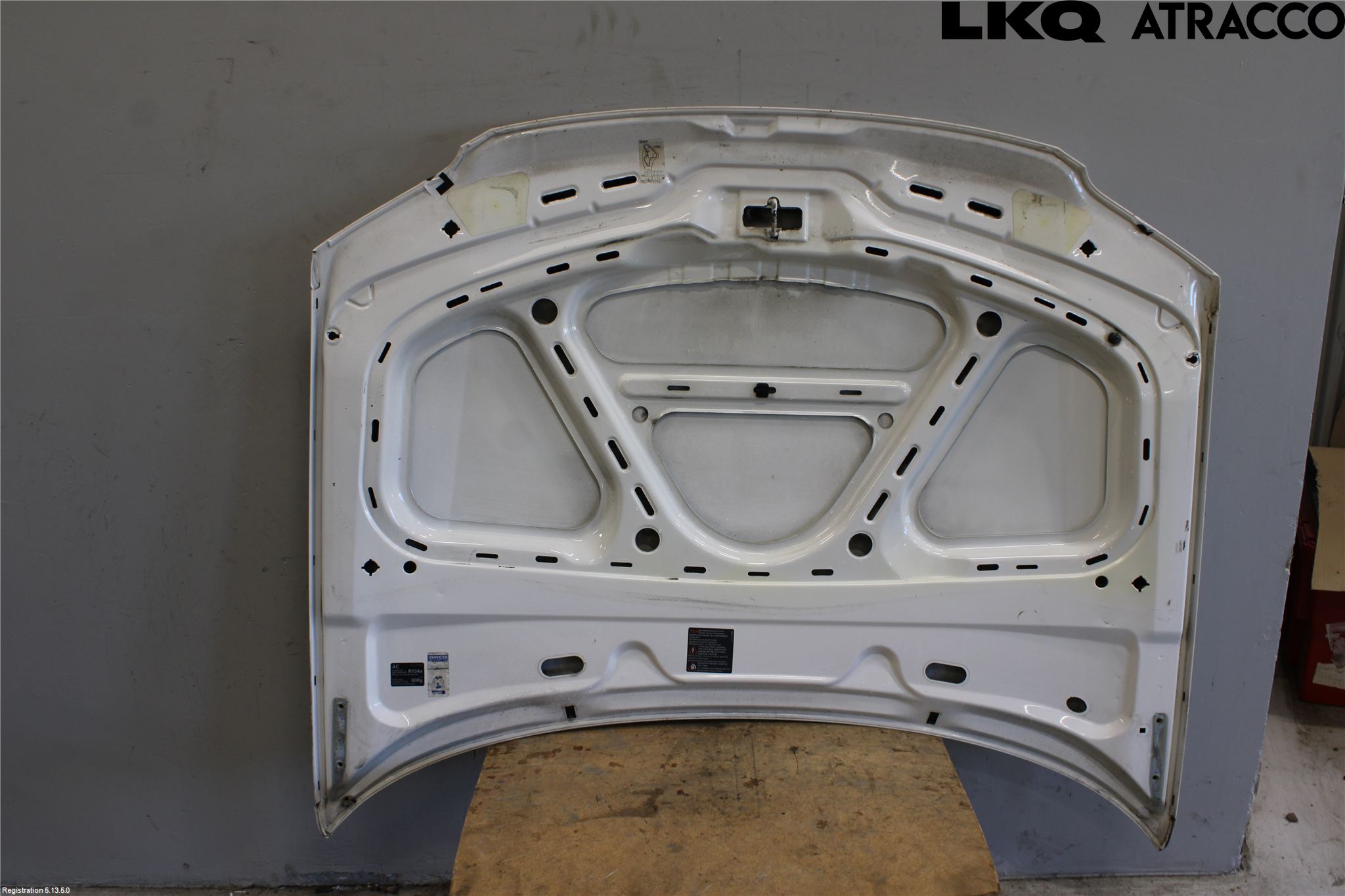 Volkswagen VW PASSAT 01-05 Huv Fram